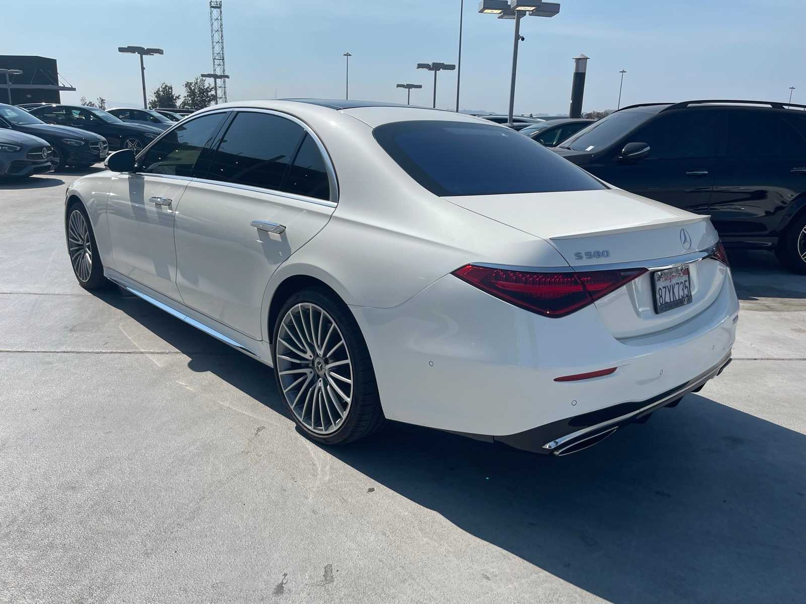 Thumbnail: 2022 Mercedes-Benz S-Class - 2