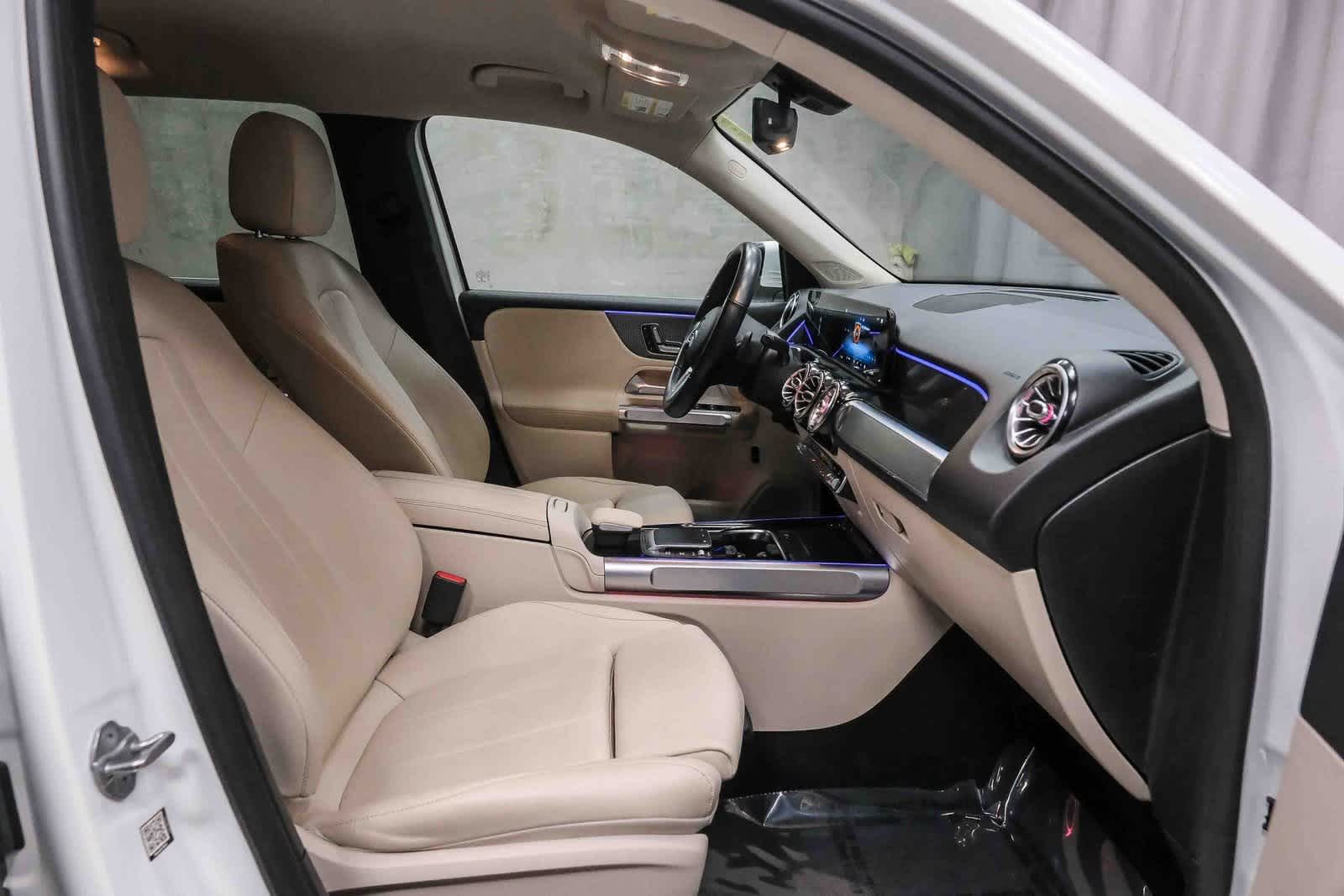 Thumbnail: 2021 Mercedes-Benz GLB - 18