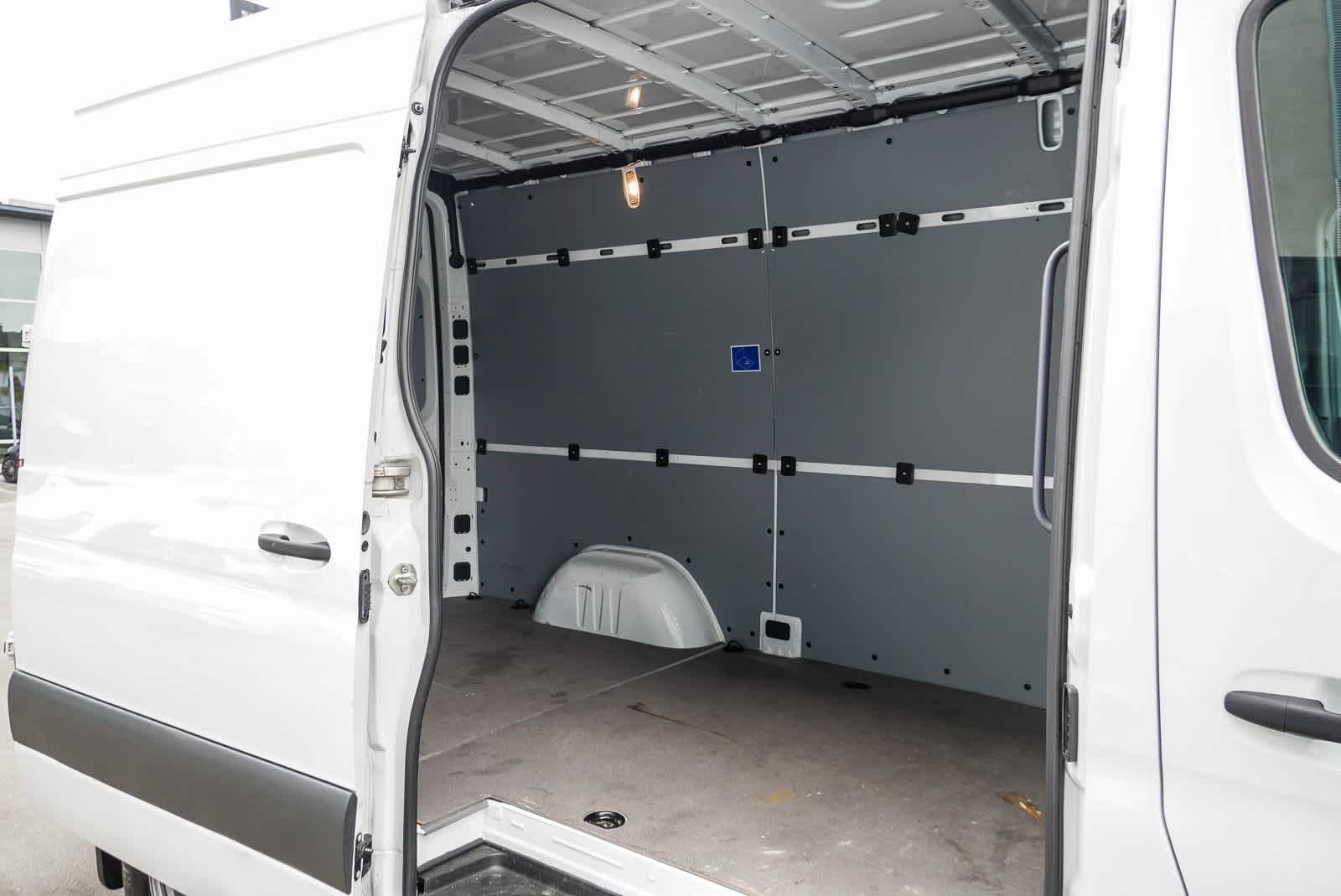 2023 Mercedes-Benz Sprinter 2500 24