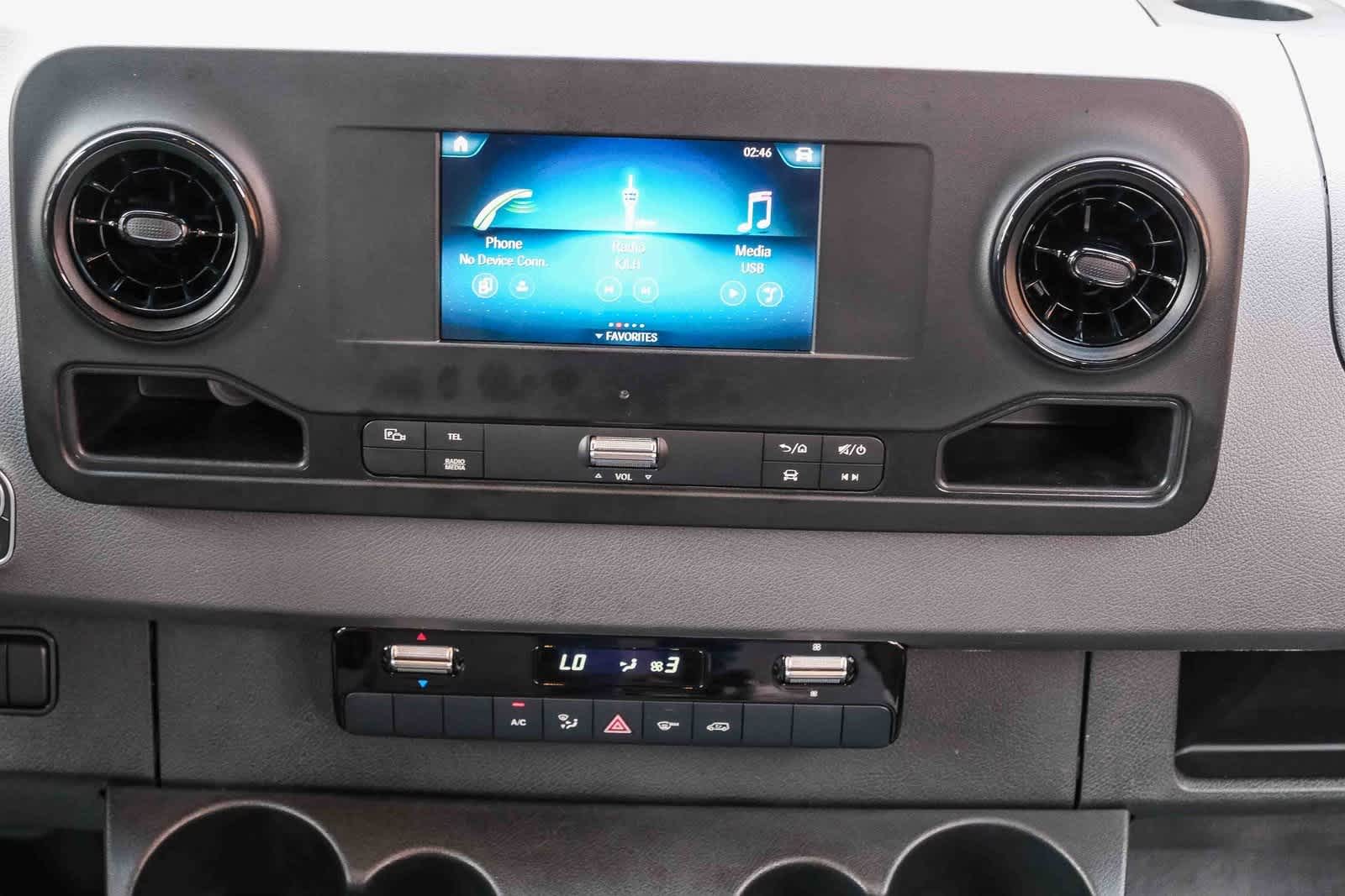 Thumbnail: 2024 Mercedes-Benz Sprinter - 14