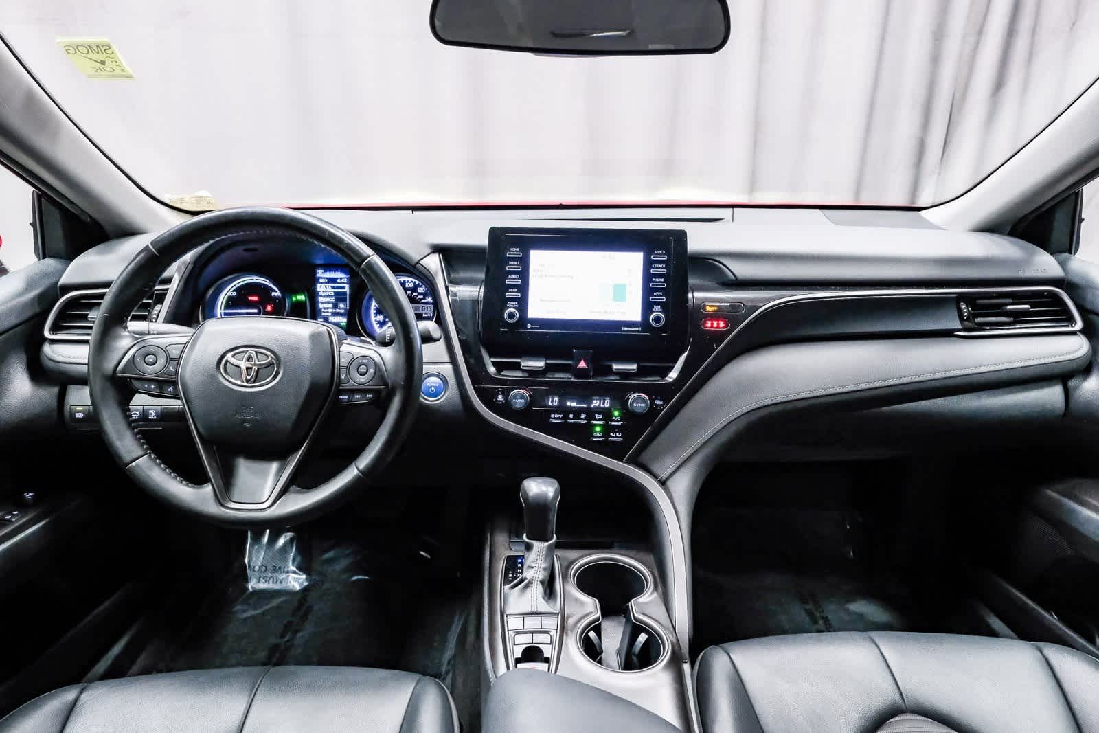 Thumbnail: 2022 Toyota Camry - 13