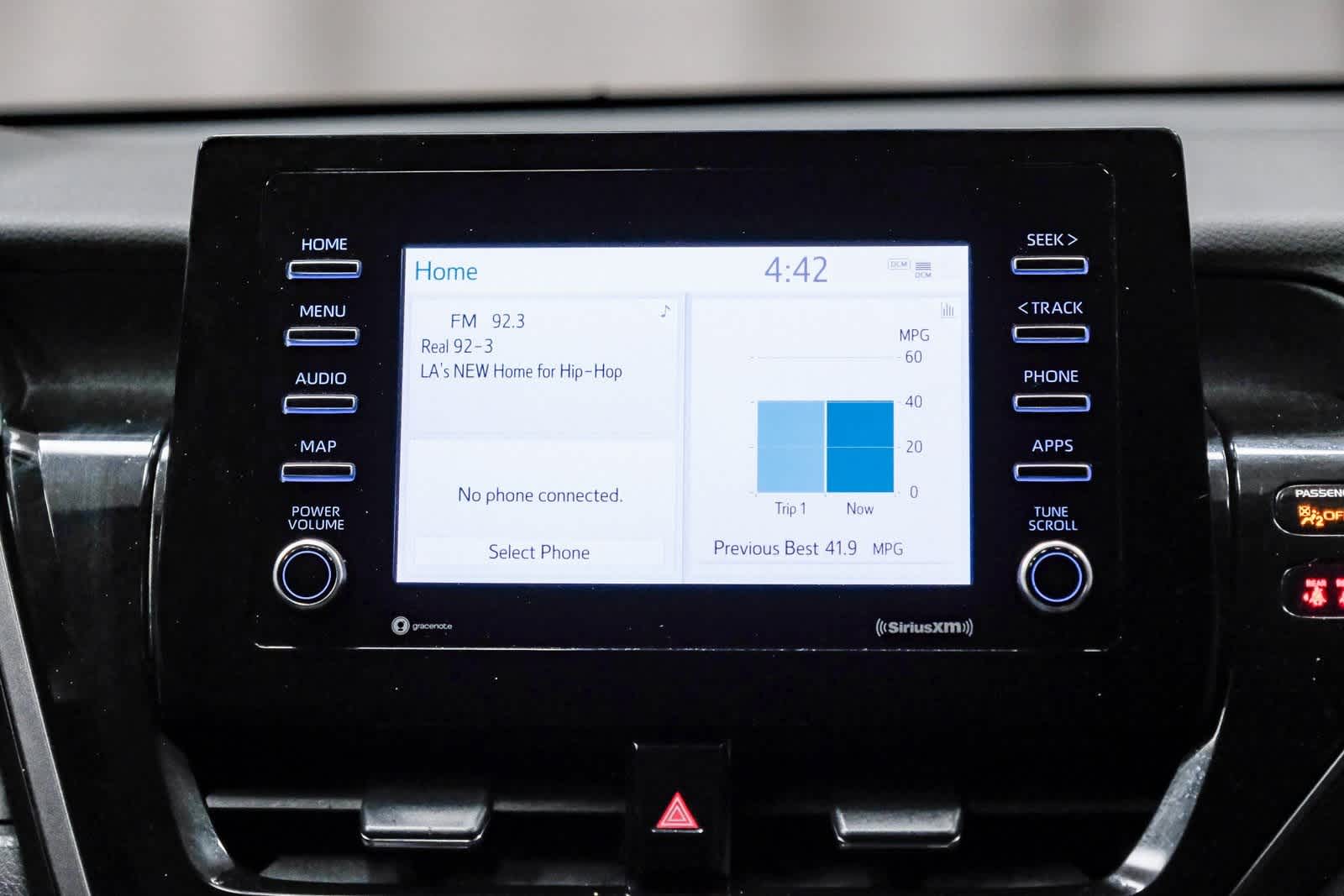 Thumbnail: 2022 Toyota Camry - 16