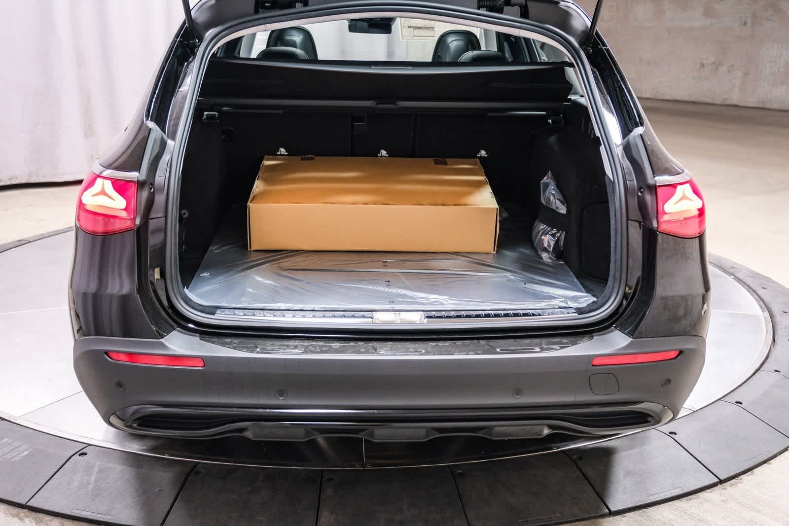 Thumbnail: 2026 Mercedes-Benz E-Class - 26