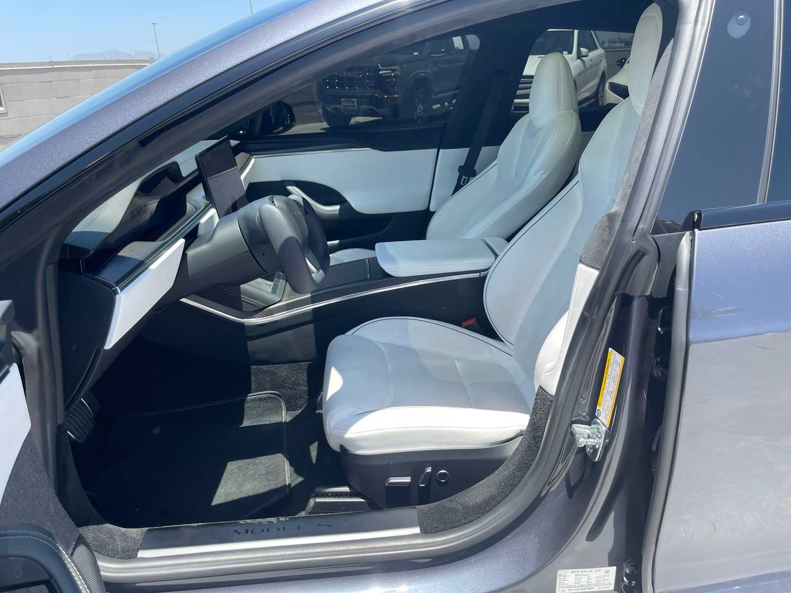 Thumbnail: 2022 Tesla Model S - 5