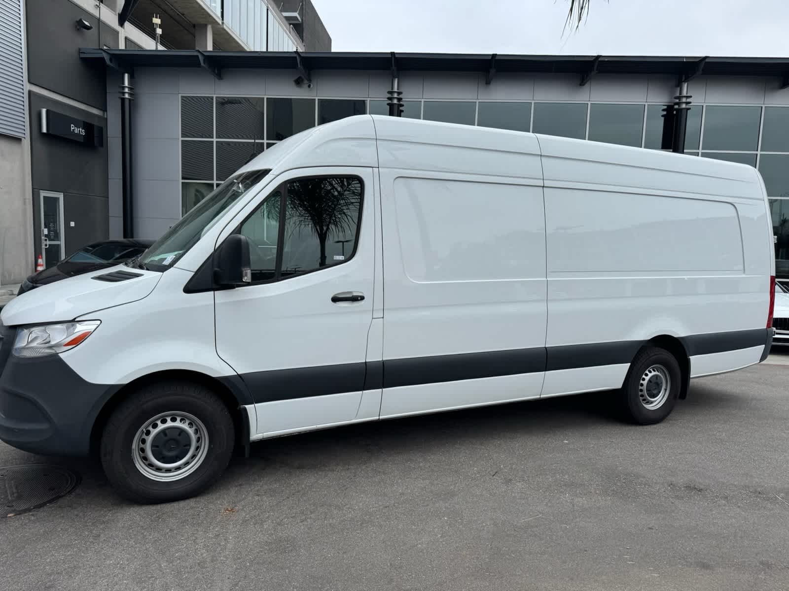 Thumbnail: 2022 Mercedes-Benz Sprinter - 2