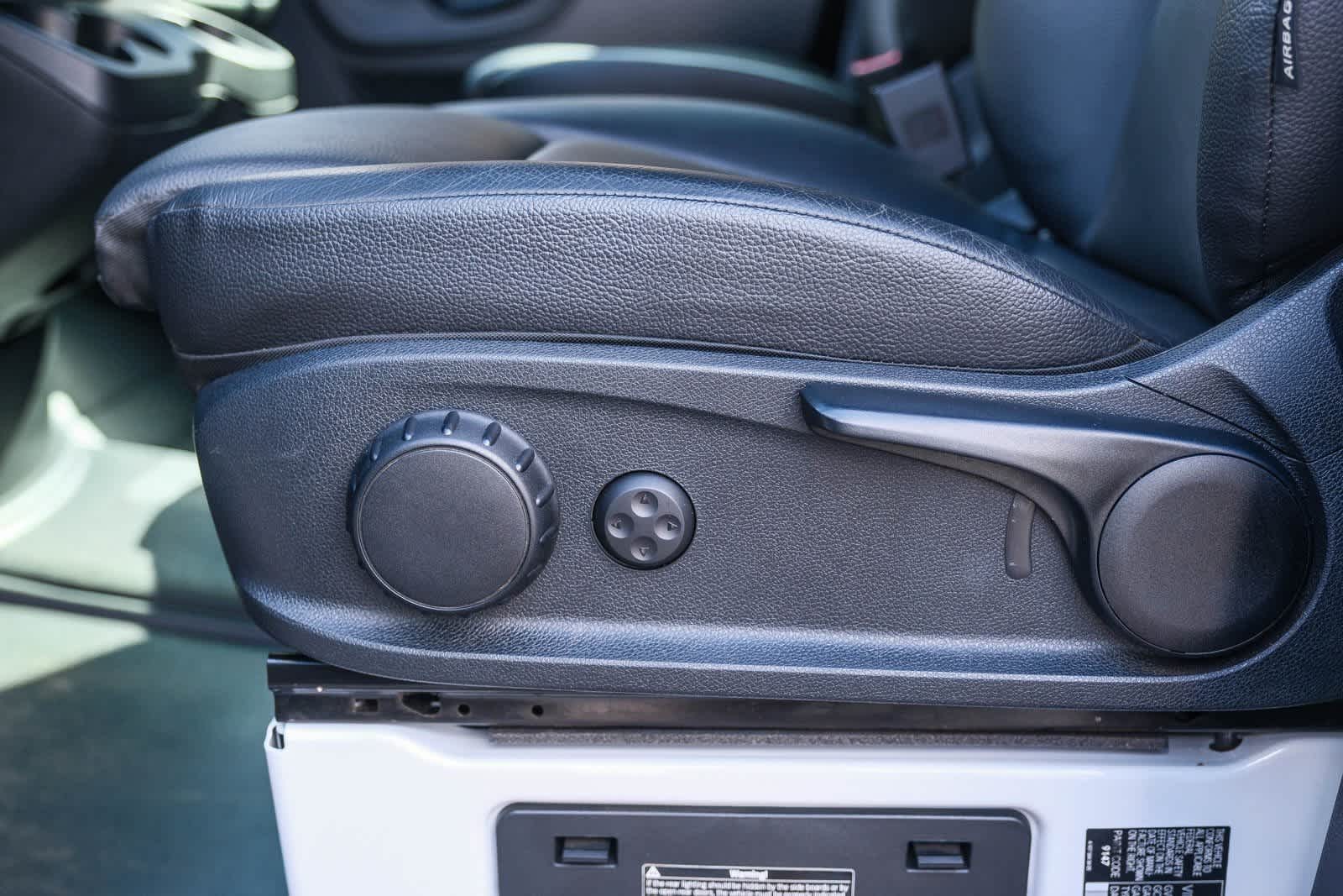 Thumbnail: 2024 Mercedes-Benz Sprinter - 25