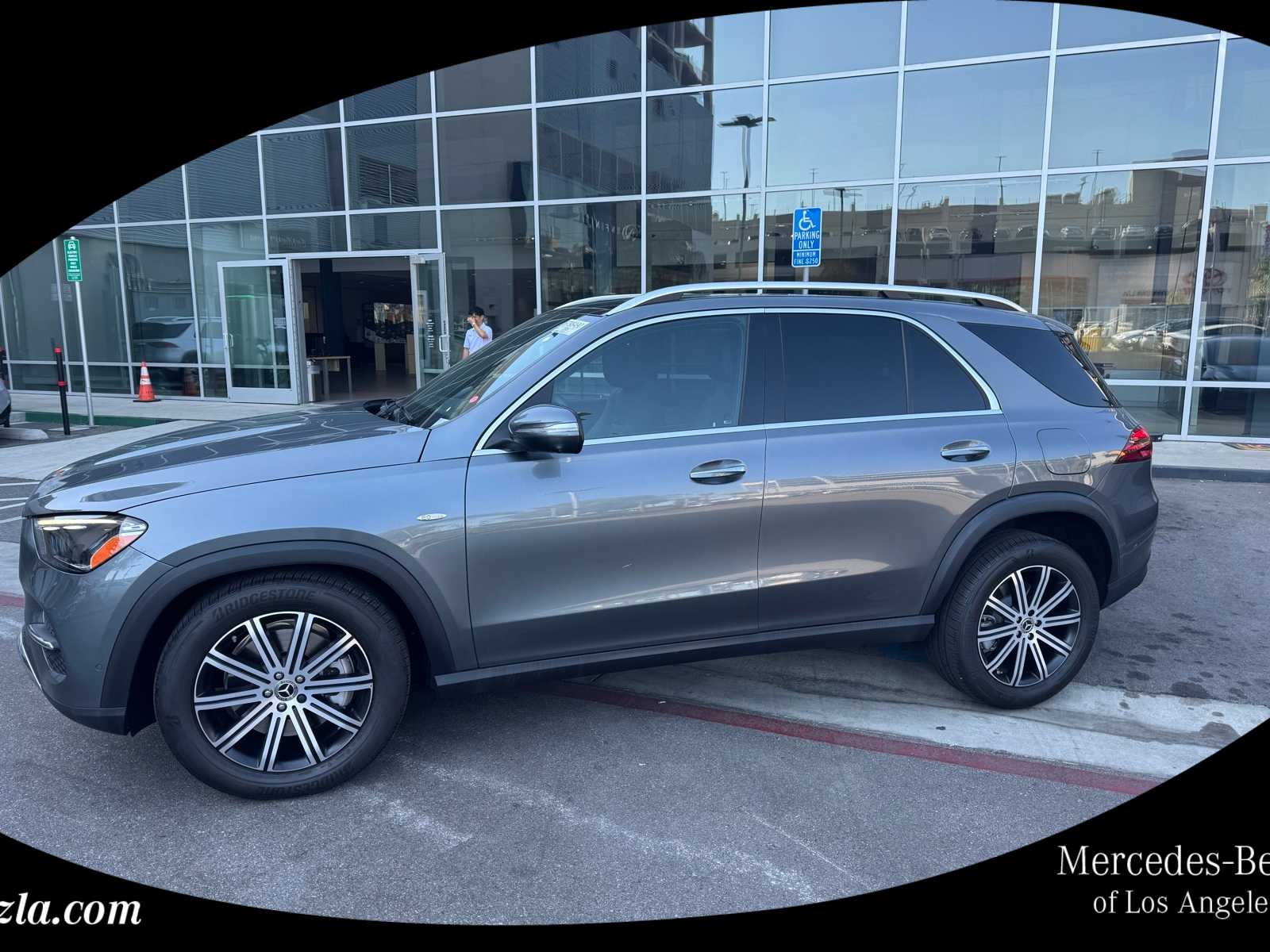 Thumbnail: 2025 Mercedes-Benz GLE - 1