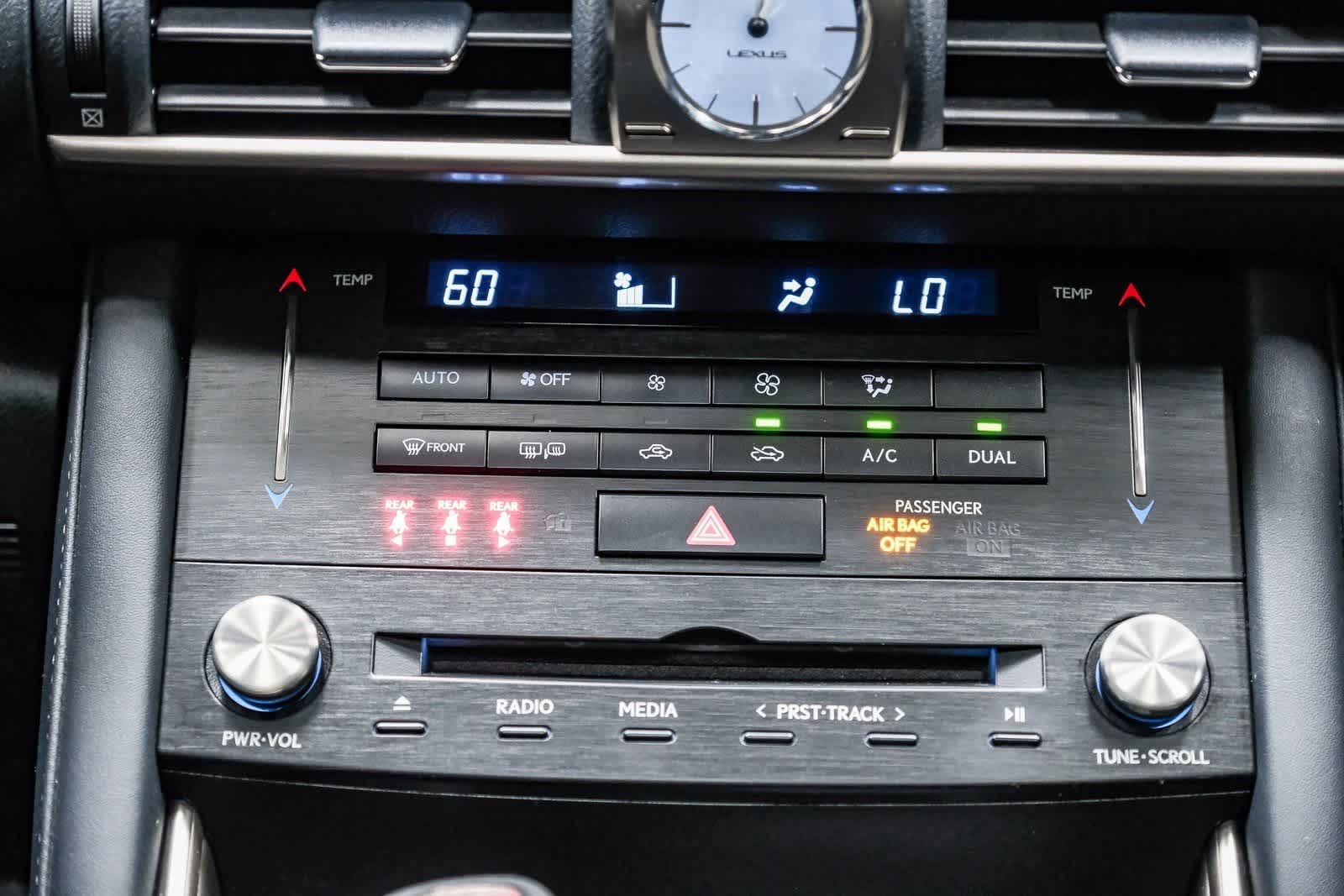 Thumbnail: 2017 Lexus IS - 15