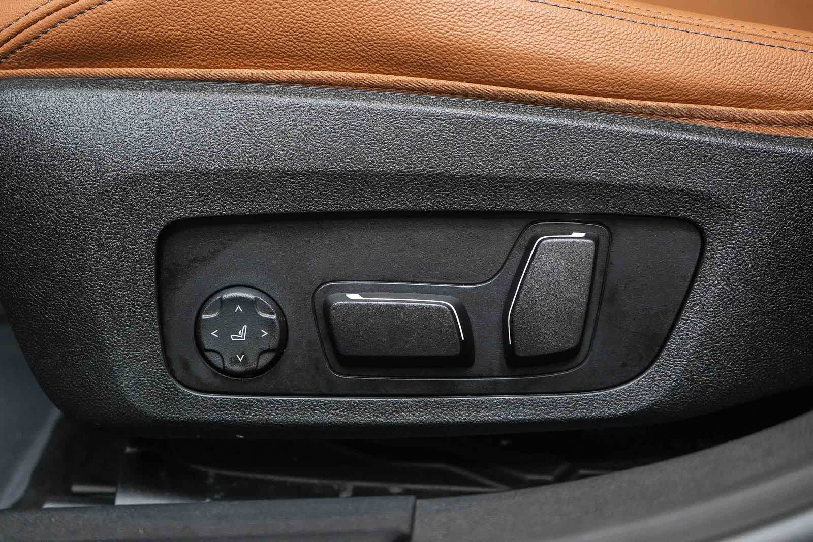 Thumbnail: 2024 BMW i4 - 25