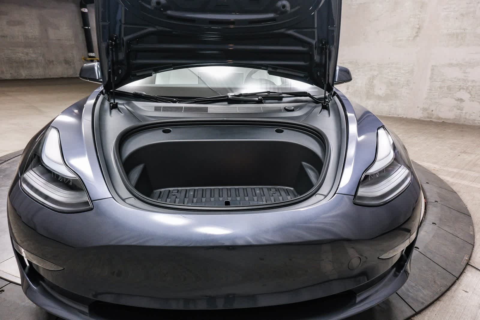 Thumbnail: 2023 Tesla Model 3 - 25