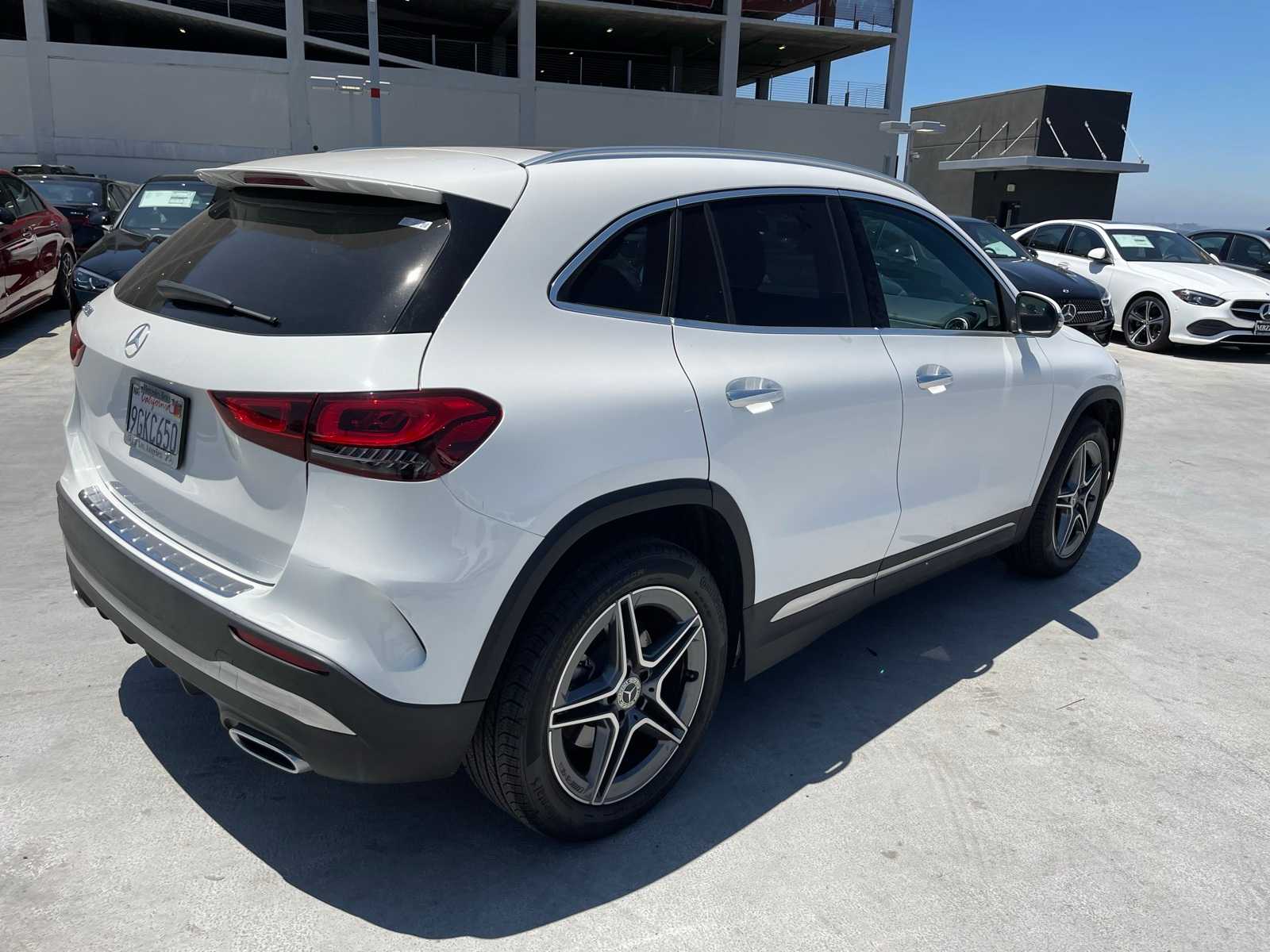 Thumbnail: 2023 Mercedes-Benz GLA - 3