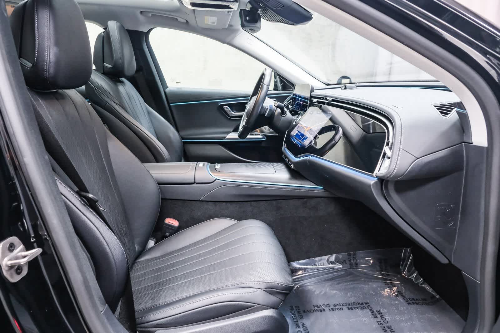 Thumbnail: 2025 Mercedes-Benz E-Class - 16