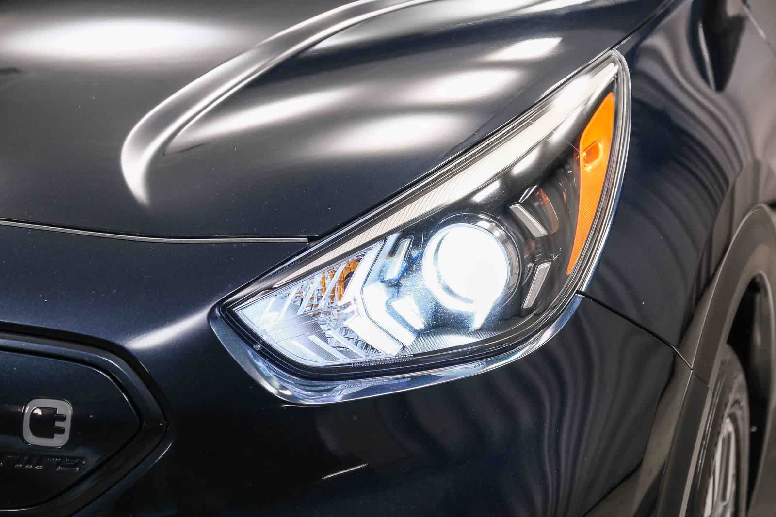 Thumbnail: 2020 Kia Niro - 12
