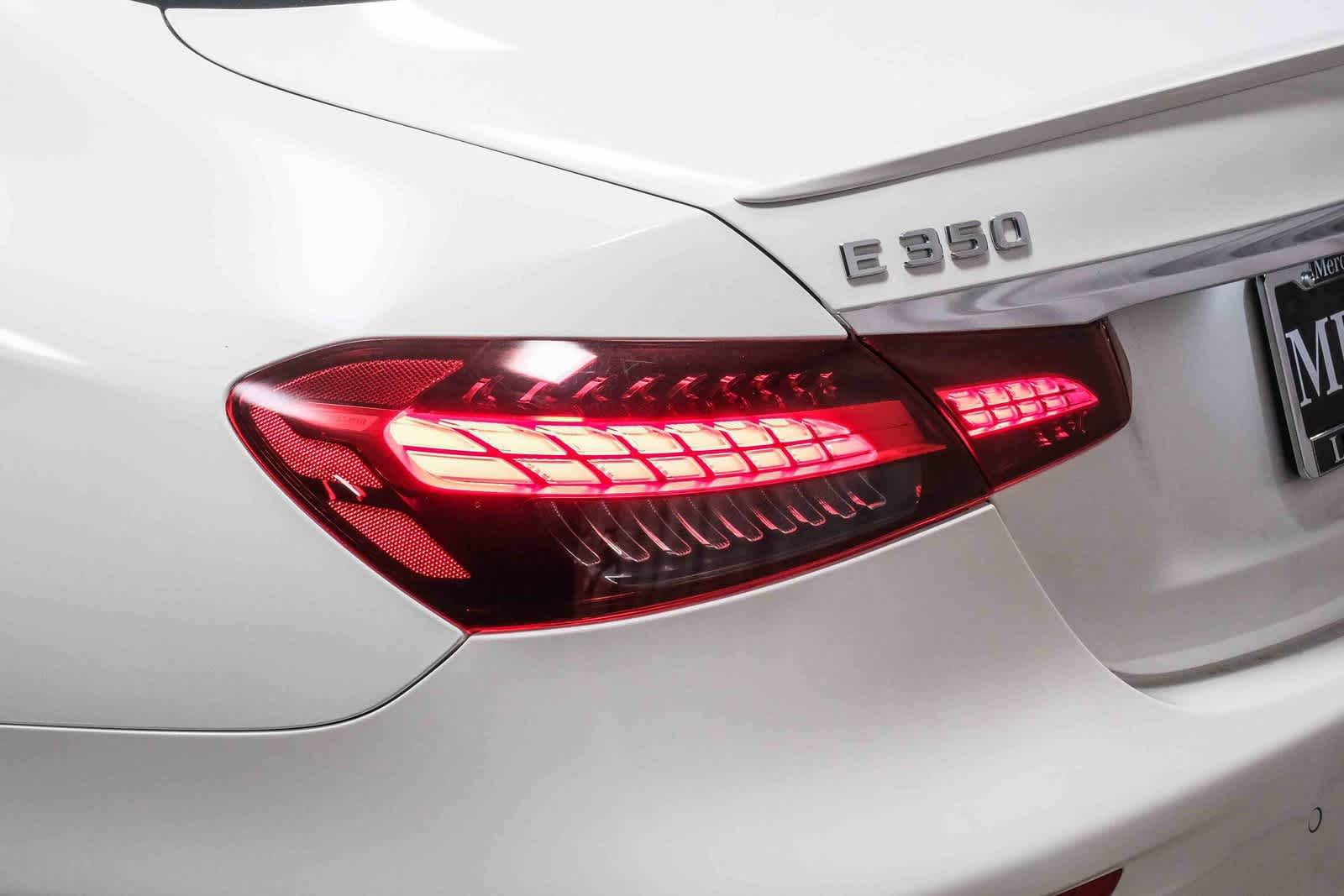 Thumbnail: 2022 Mercedes-Benz E-Class - 7