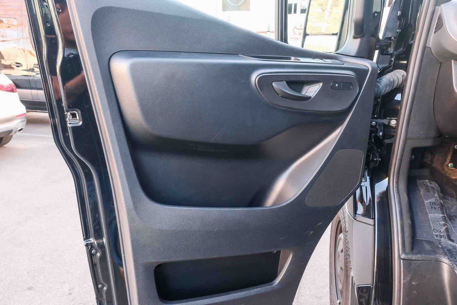 Thumbnail: 2024 Mercedes-Benz Sprinter - 24