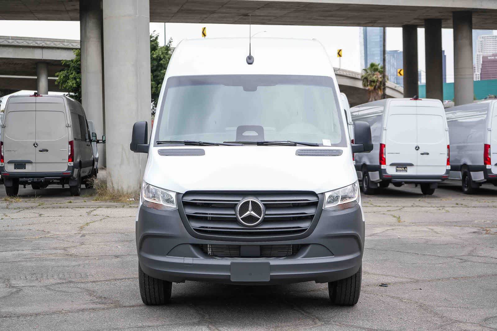 Thumbnail: 2026 Mercedes-Benz Sprinter - 2