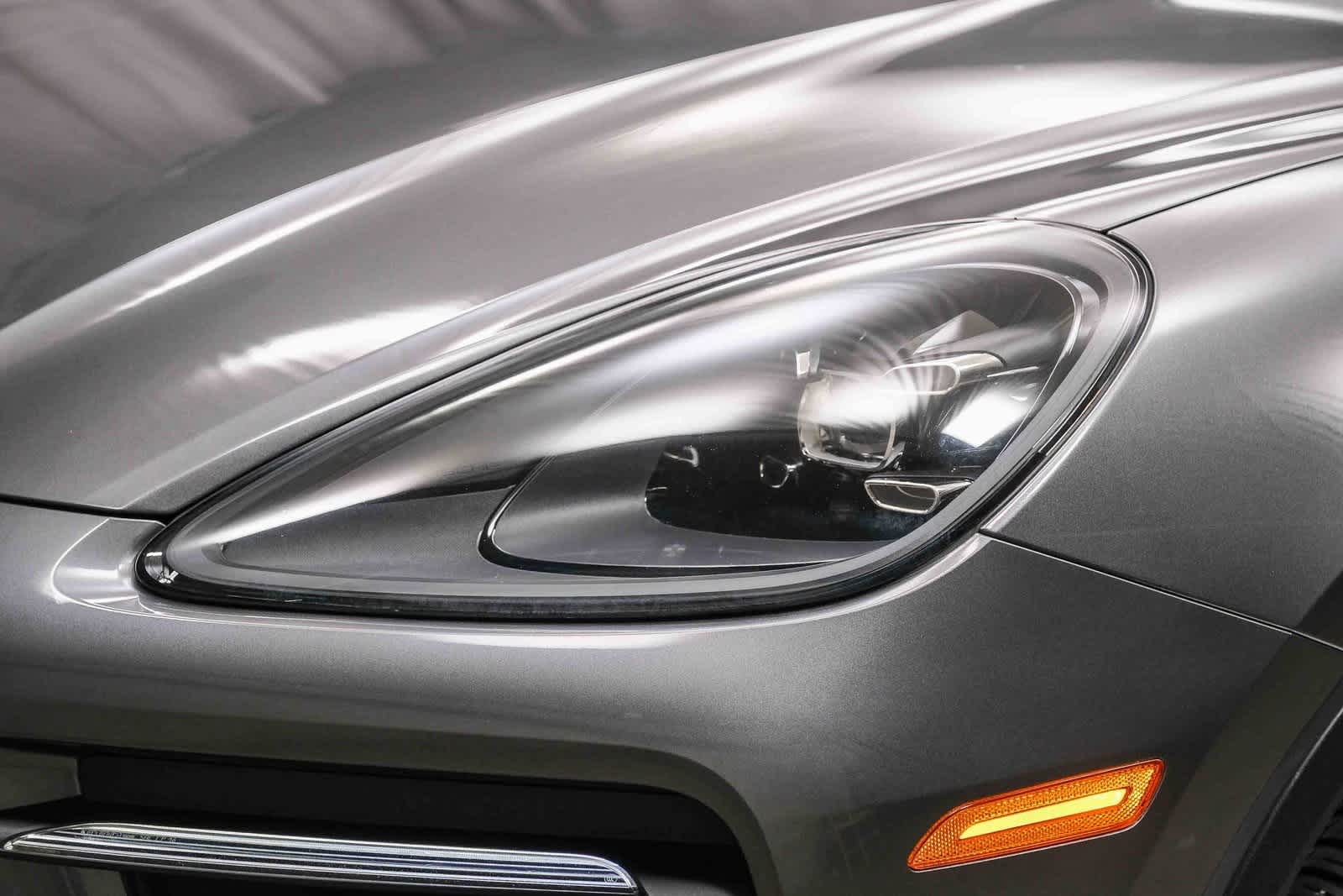 Thumbnail: 2020 Porsche Cayenne - 11