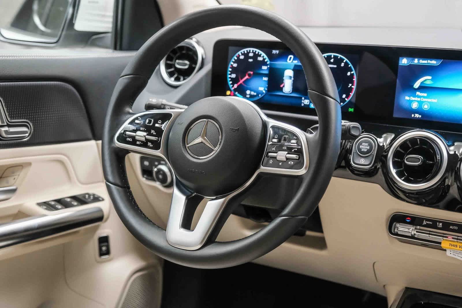 Thumbnail: 2022 Mercedes-Benz GLA - 16