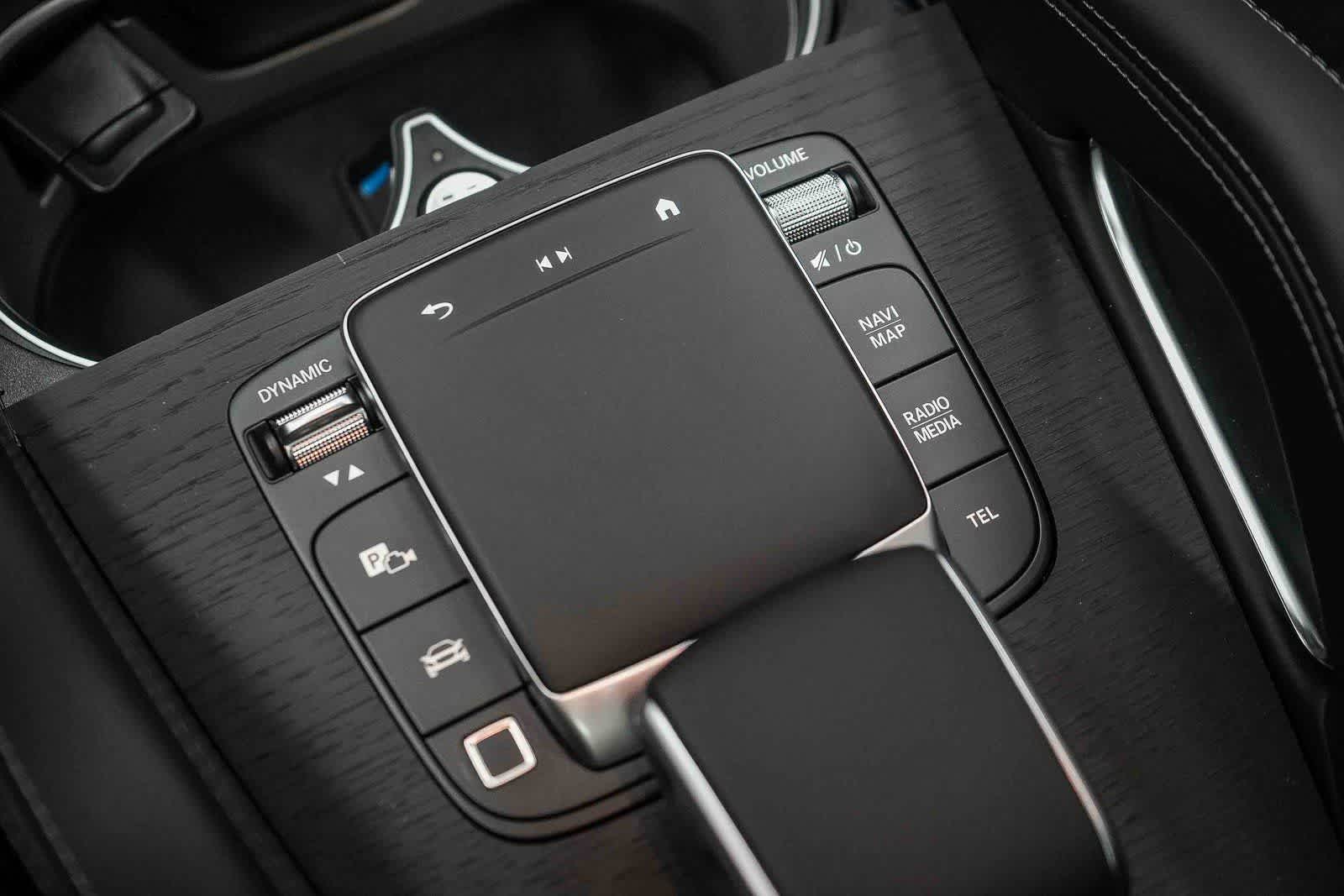 Thumbnail: 2026 Mercedes-Benz GLE - 19