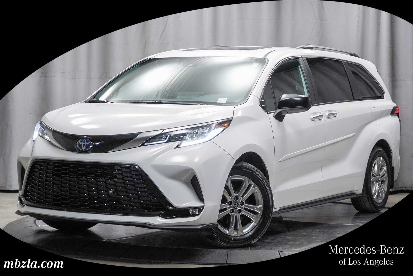 2023 Toyota Sienna XSE -
                  Los Angeles, CA