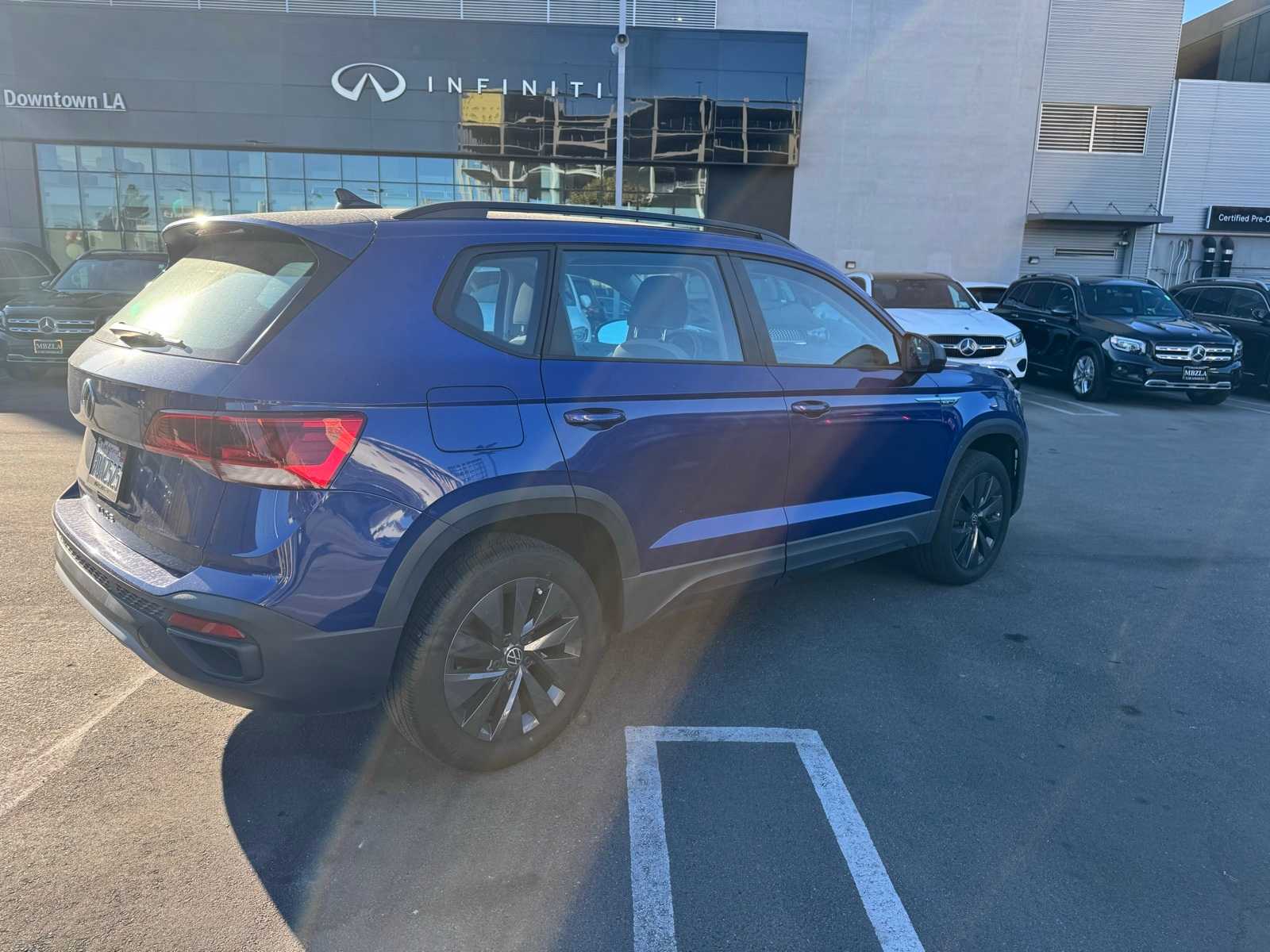 Thumbnail: 2023 Volkswagen Taos - 5