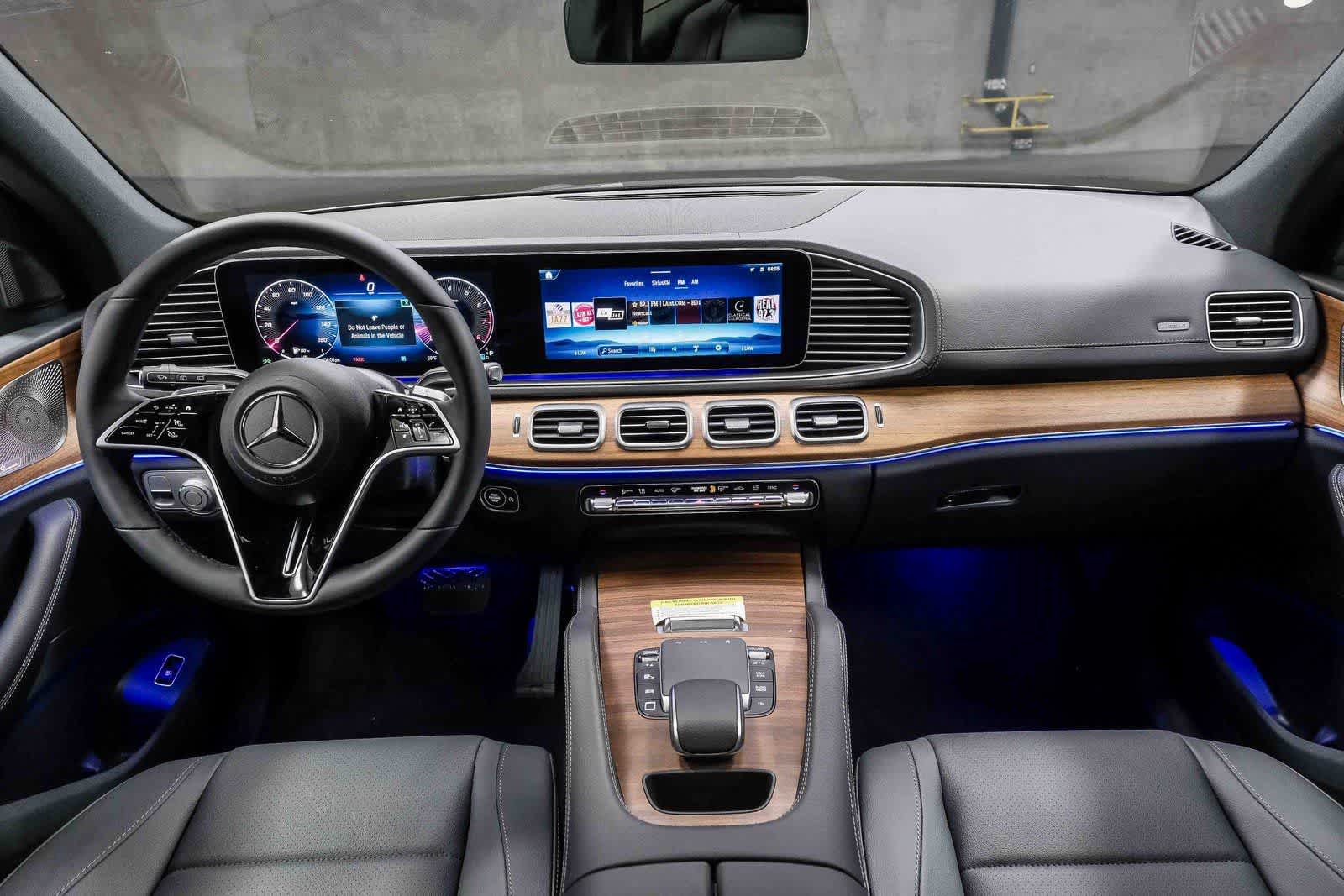 Thumbnail: 2026 Mercedes-Benz GLE - 13