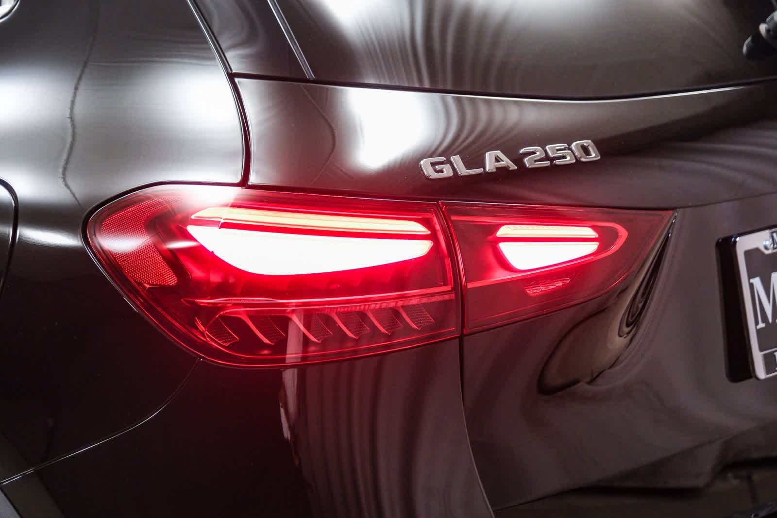 Thumbnail: 2025 Mercedes-Benz GLA - 7