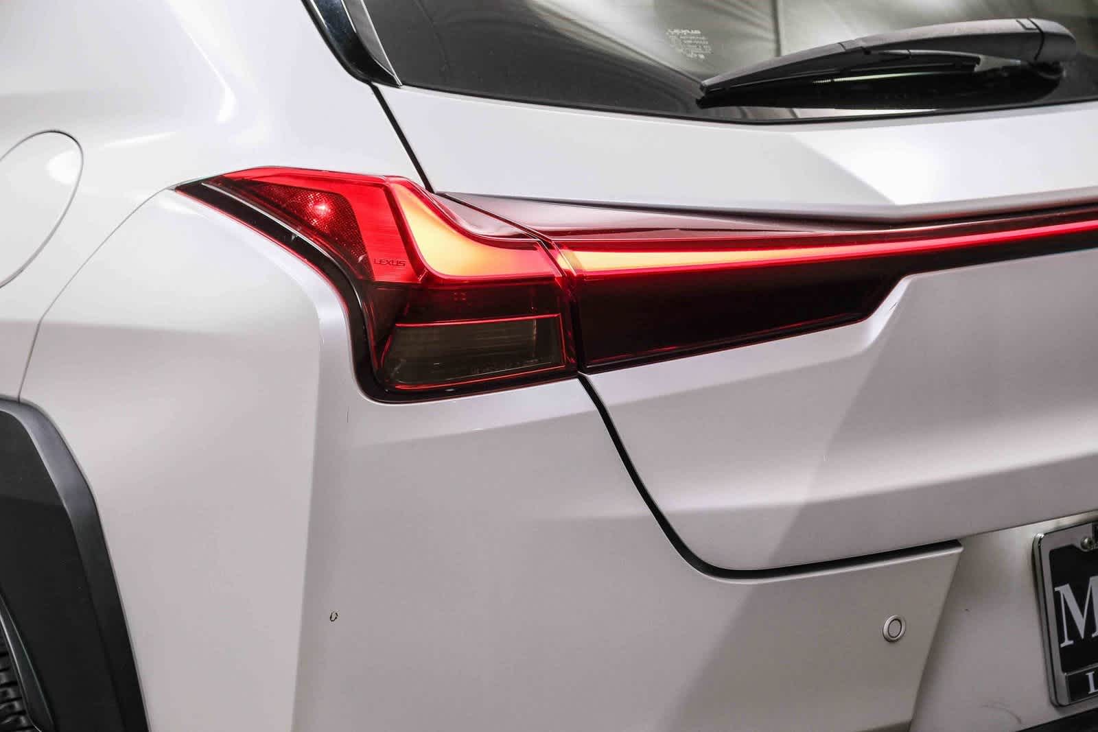 Thumbnail: 2021 Lexus UX - 7