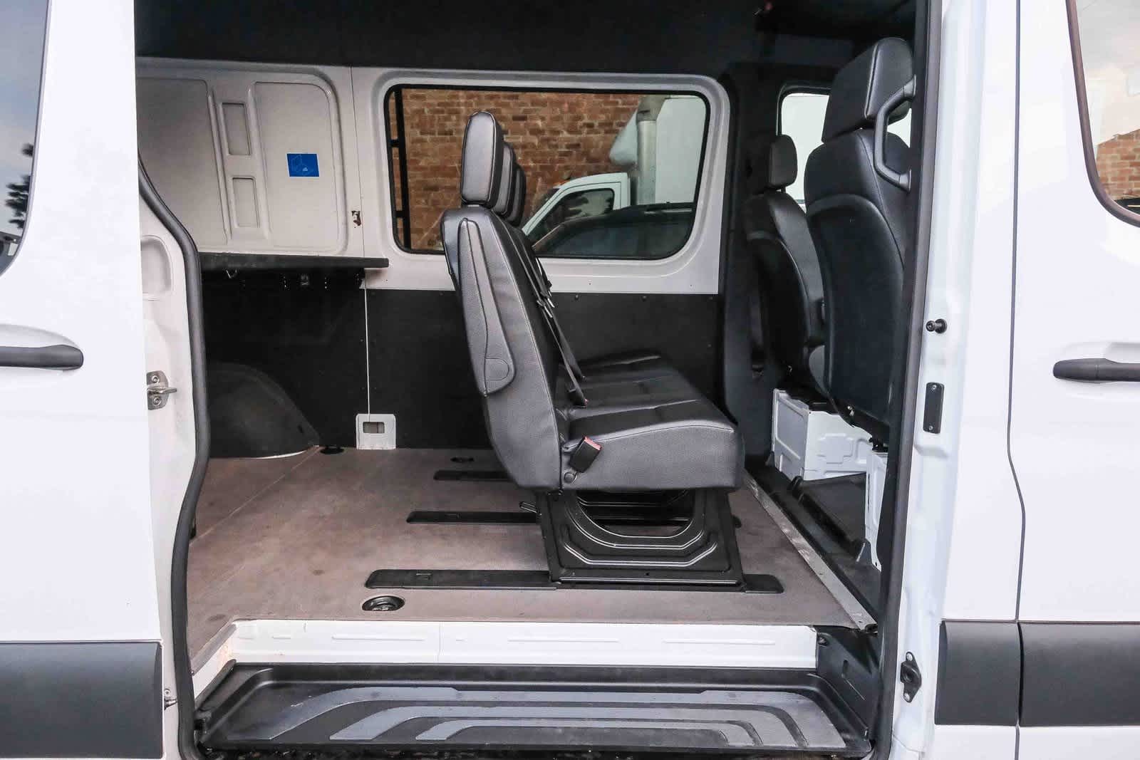 Thumbnail: 2022 Mercedes-Benz Sprinter - 18