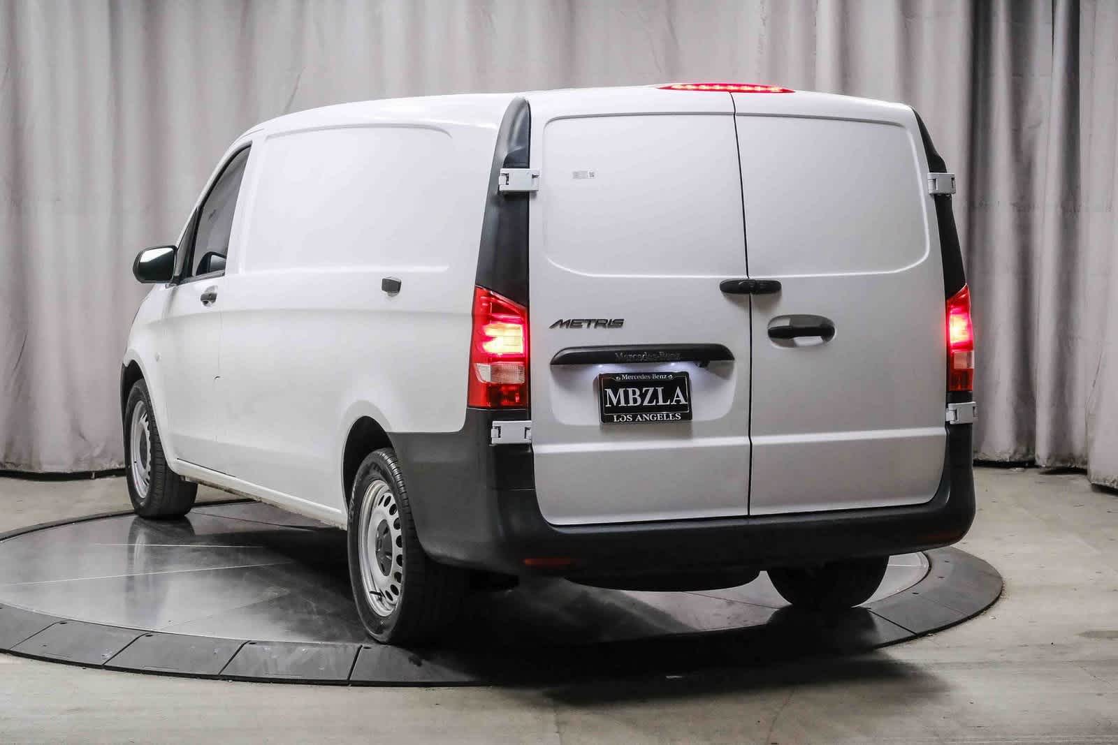 Thumbnail: 2022 Mercedes-Benz Metris - 2