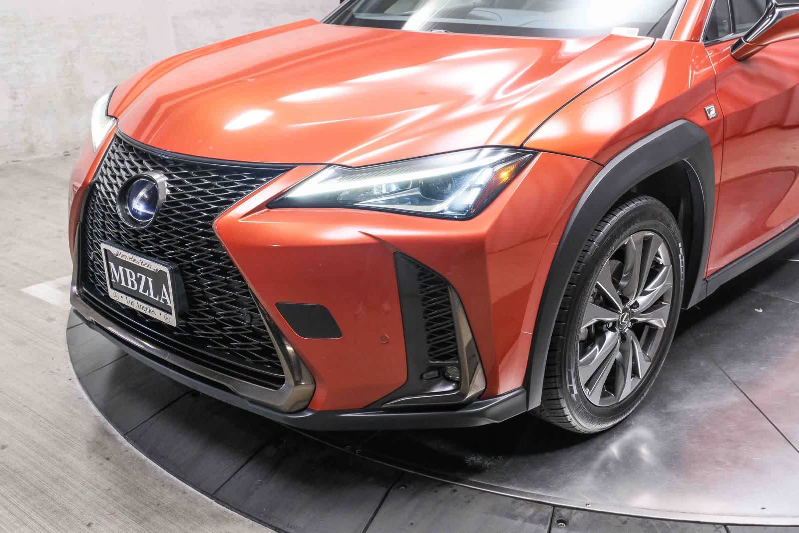 Thumbnail: 2020 Lexus UX - 11