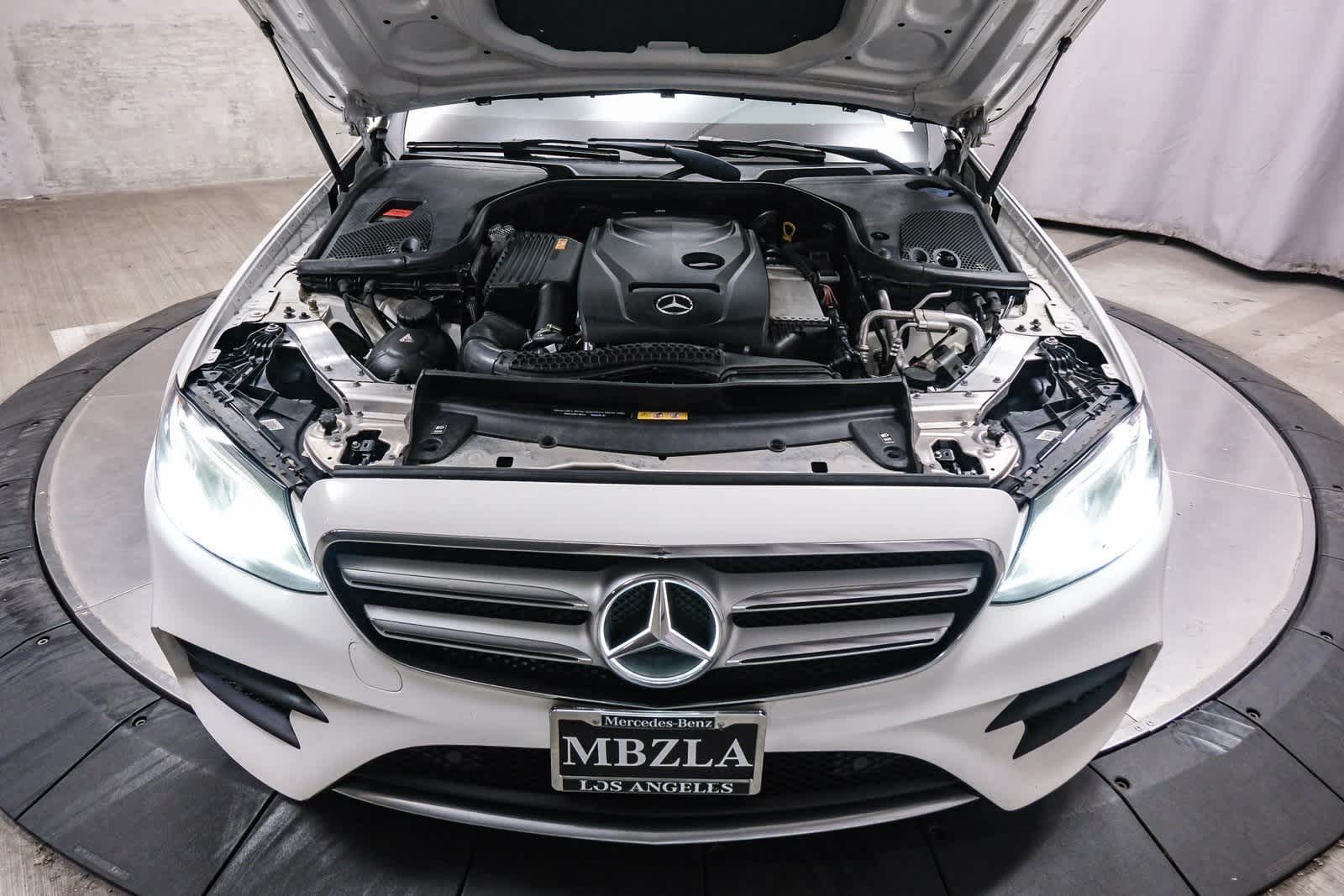 Thumbnail: 2017 Mercedes-Benz E-Class - 27