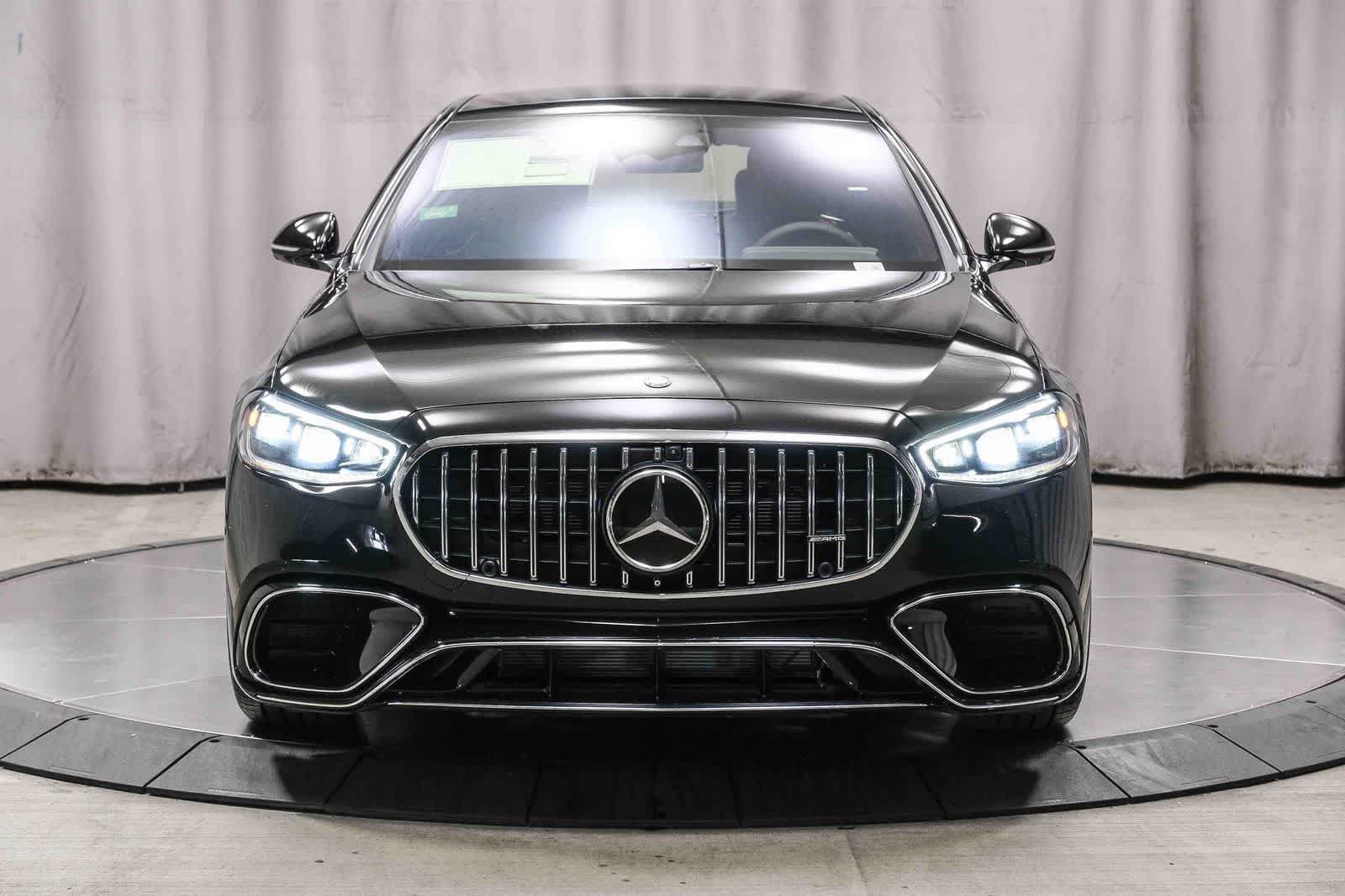 Thumbnail: 2026 Mercedes-Benz S-Class - 6