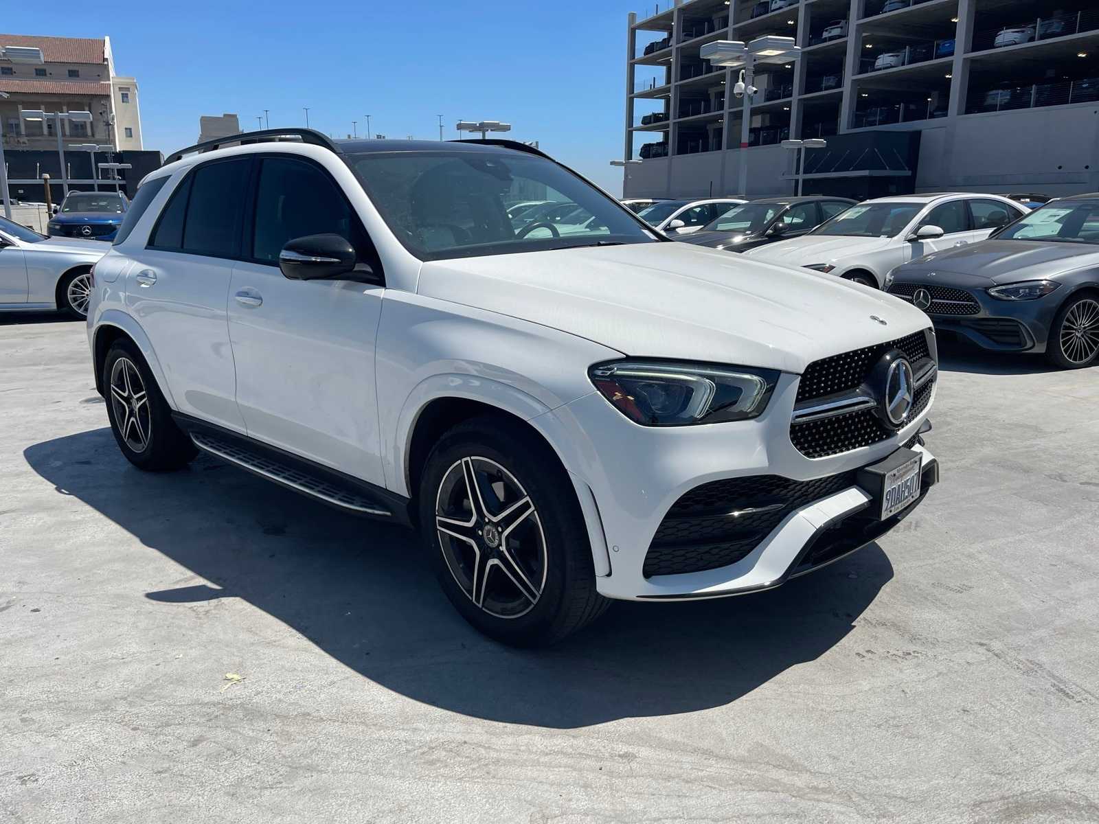 Thumbnail: 2022 Mercedes-Benz GLE - 2