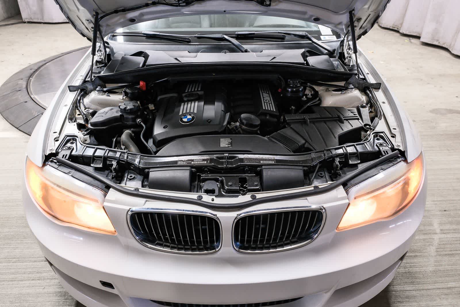 Thumbnail: 2012 BMW 1 Series - 30