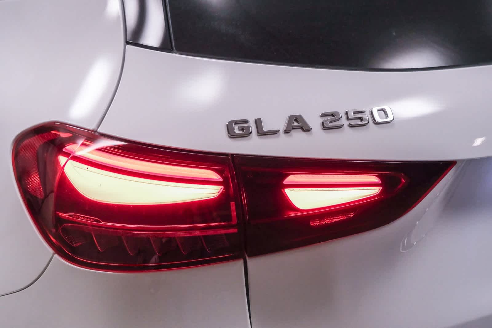Thumbnail: 2025 Mercedes-Benz GLA - 5
