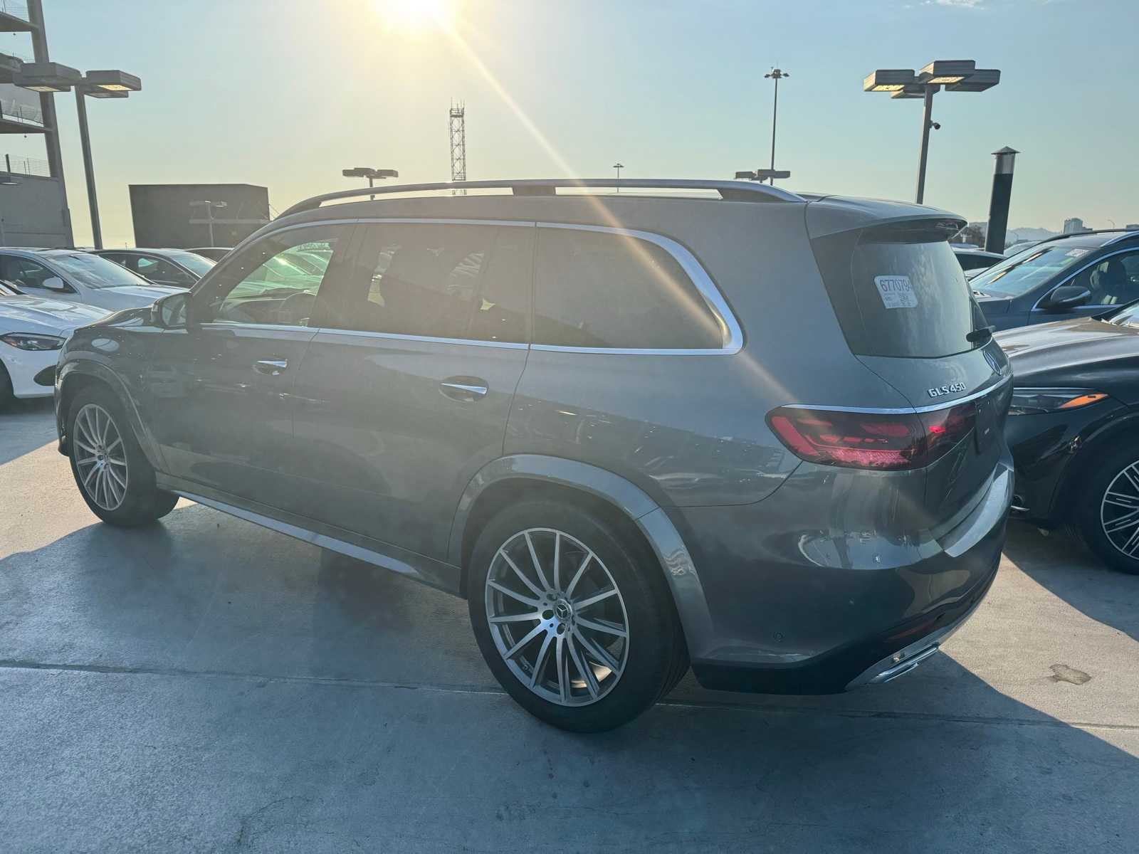 Thumbnail: 2025 Mercedes-Benz GLS - 6