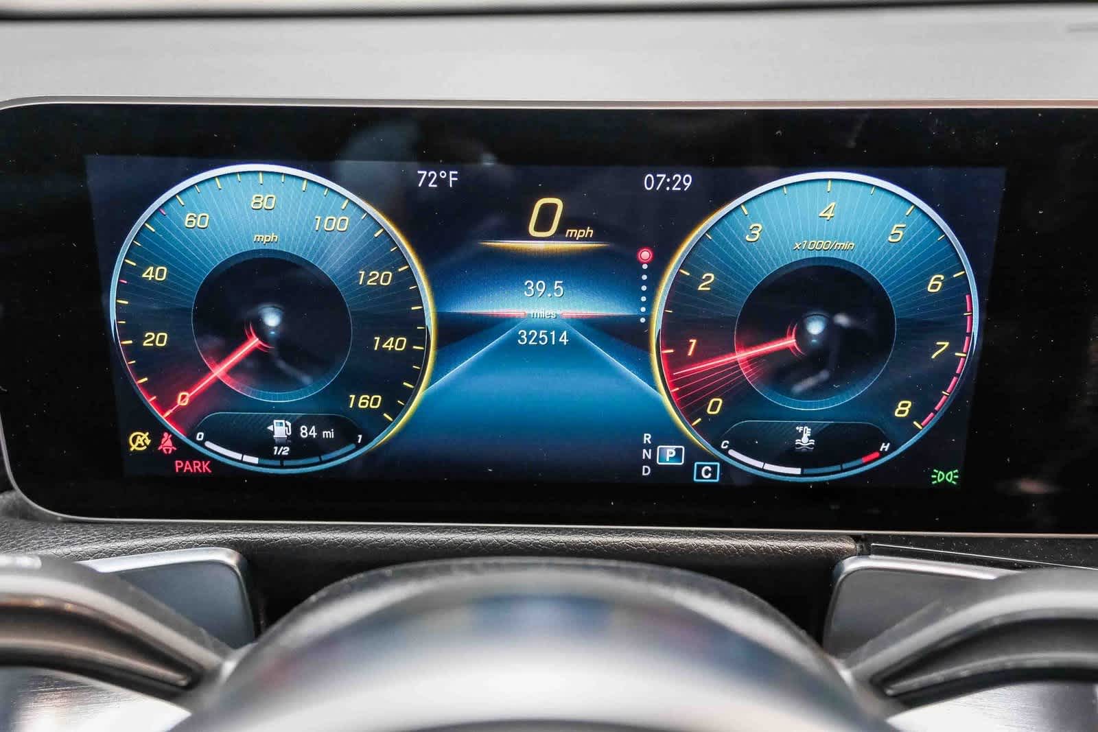 Thumbnail: 2021 Mercedes-Benz GLB - 25