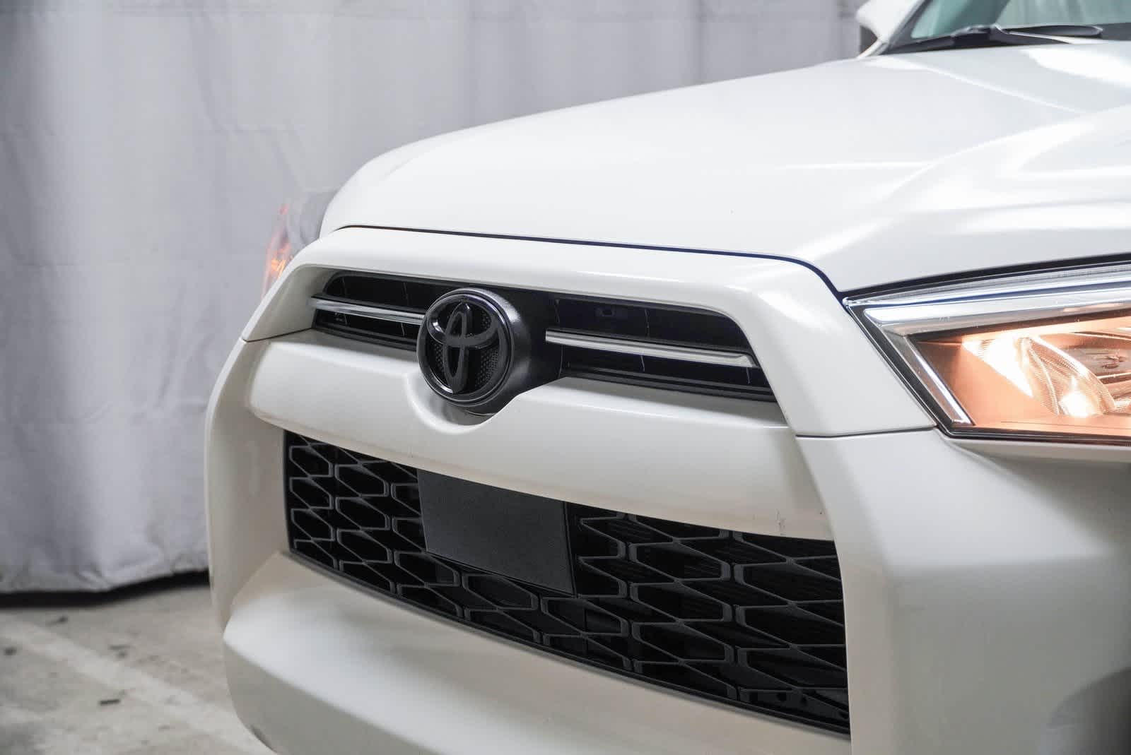 Thumbnail: 2022 Toyota 4Runner - 7