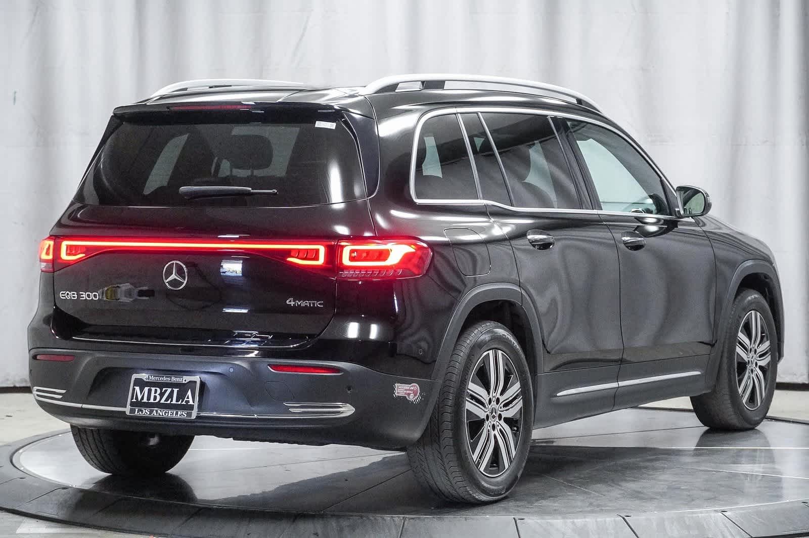 2023 Mercedes-Benz EQB 300 4