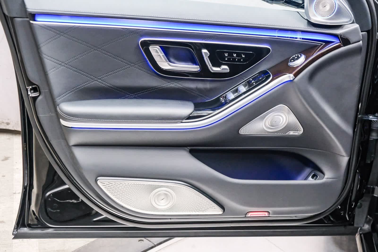 Thumbnail: 2024 Mercedes-Benz S-Class - 20