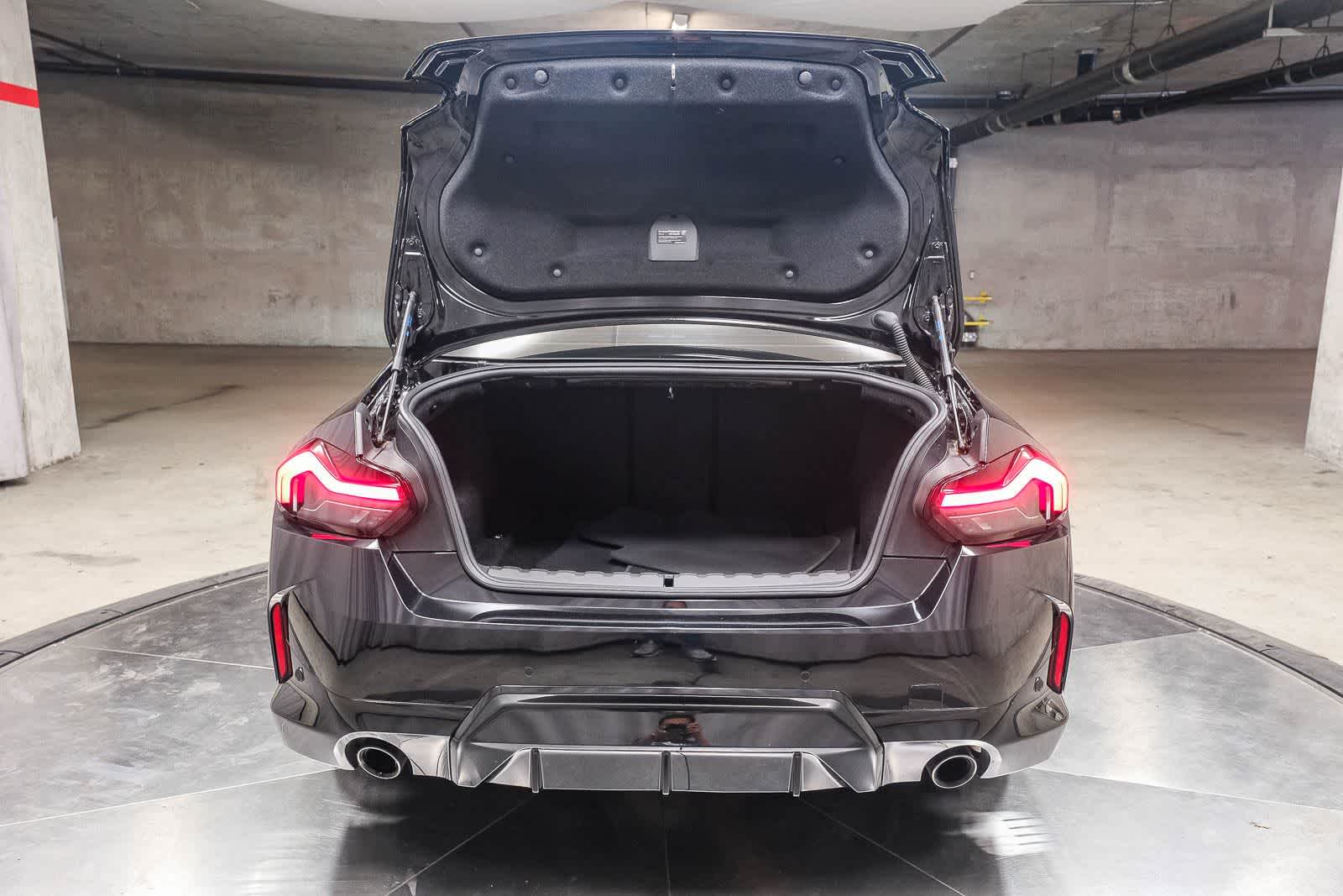 Thumbnail: 2024 BMW 2 Series - 30