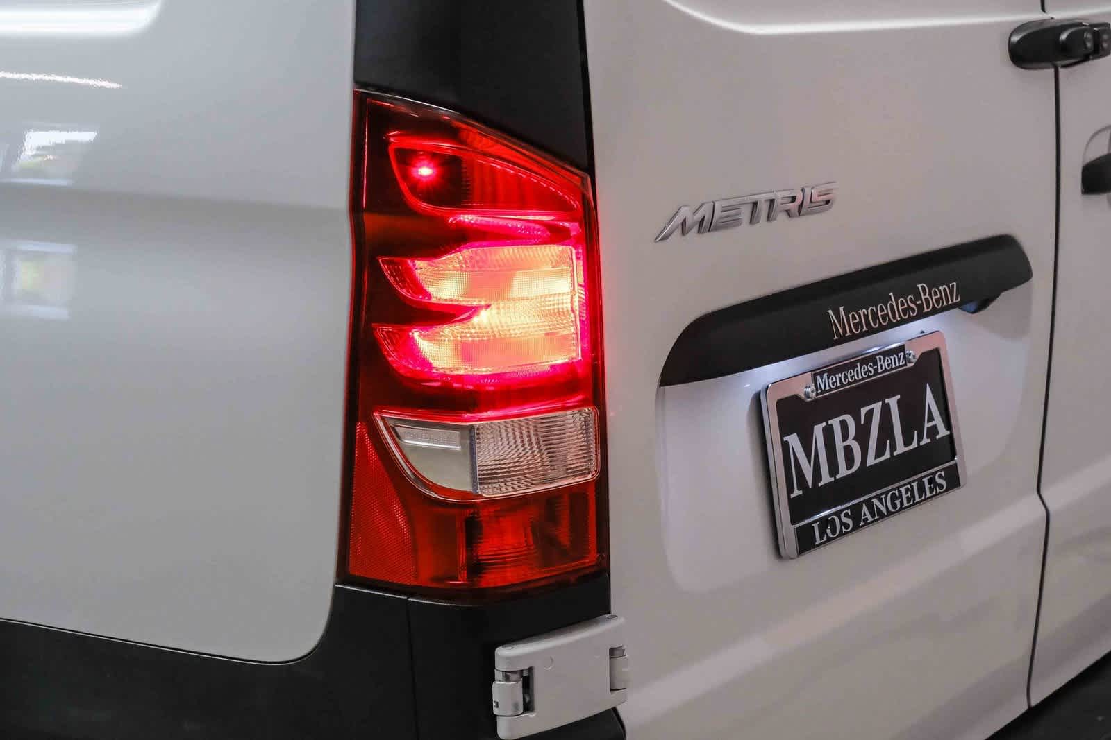 Thumbnail: 2022 Mercedes-Benz Metris - 7