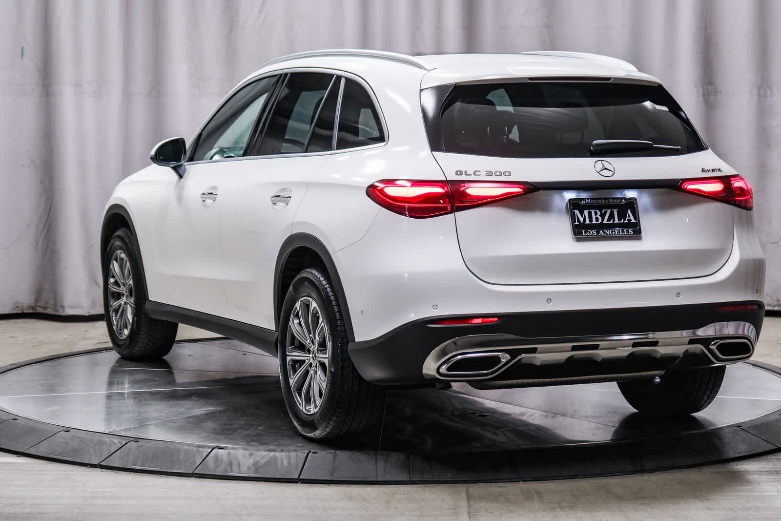 Thumbnail: 2025 Mercedes-Benz GLC - 2