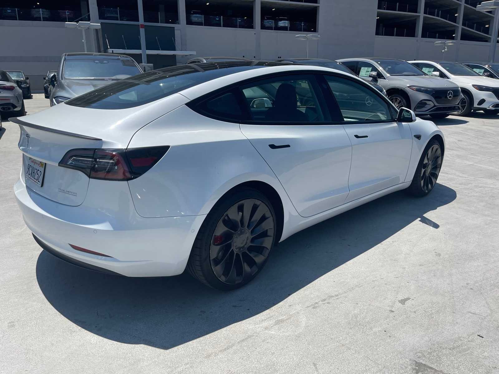 Thumbnail: 2022 Tesla Model 3 - 3
