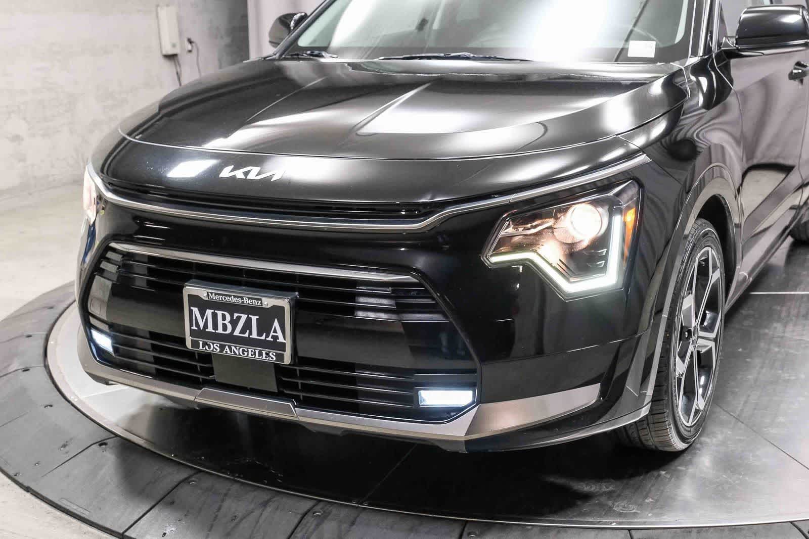 Thumbnail: 2023 Kia Niro - 10