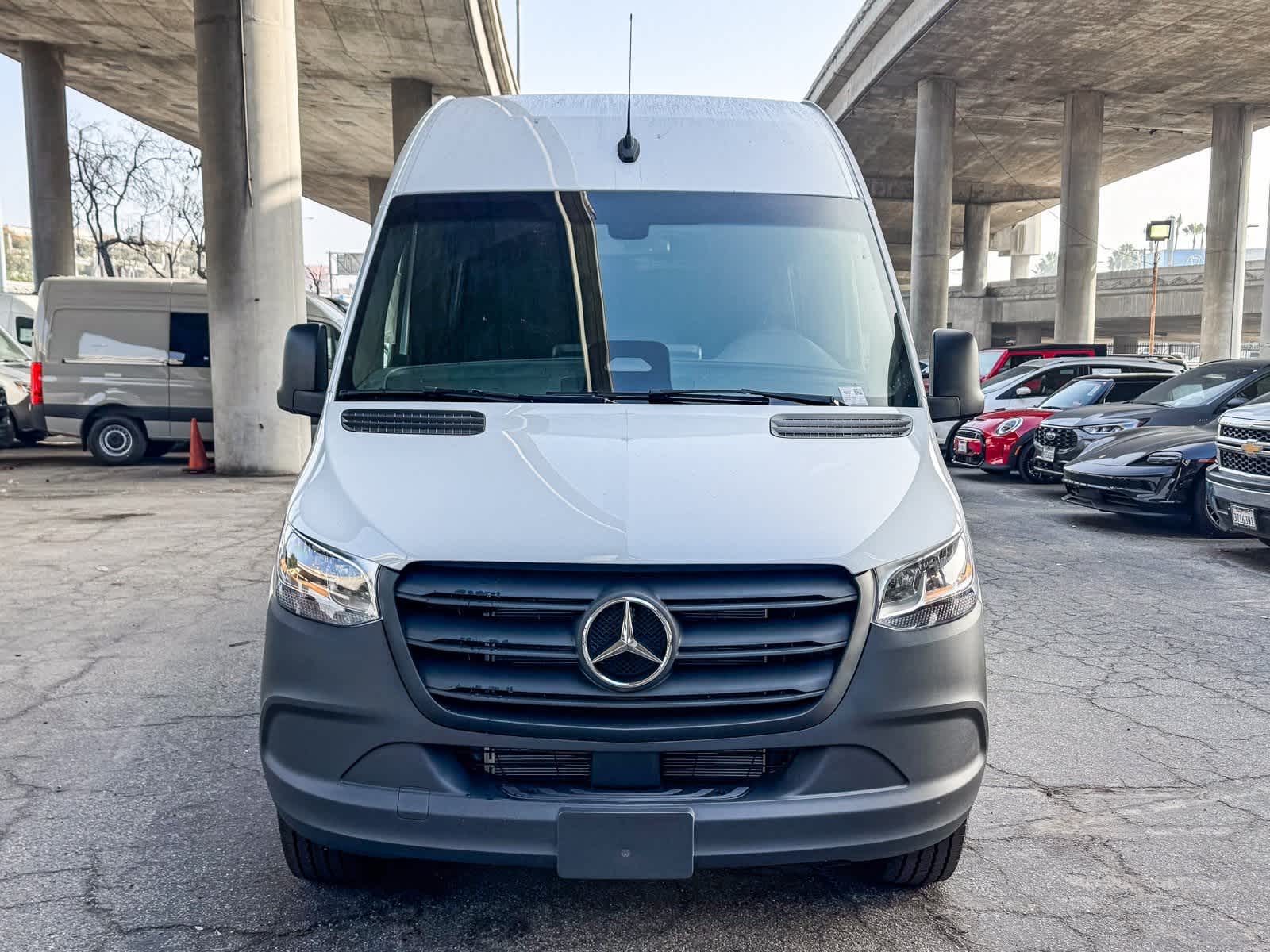 Thumbnail: 2026 Mercedes-Benz Sprinter - 2