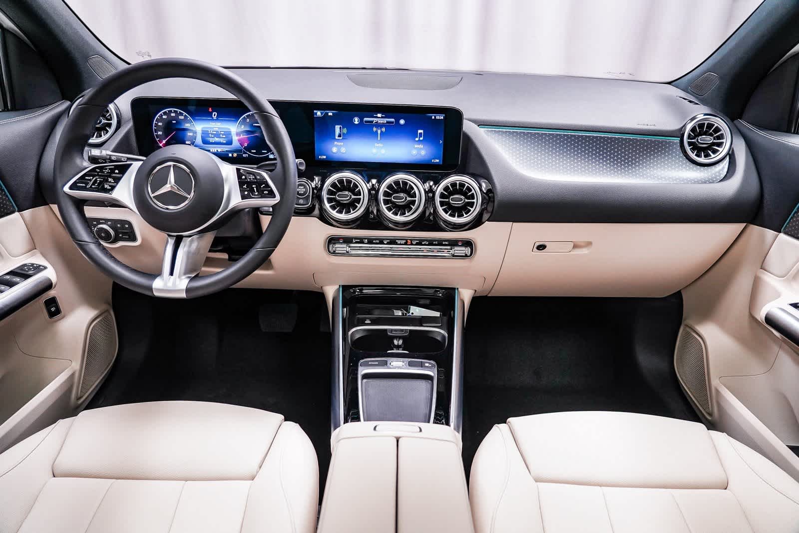 Thumbnail: 2025 Mercedes-Benz GLA - 12