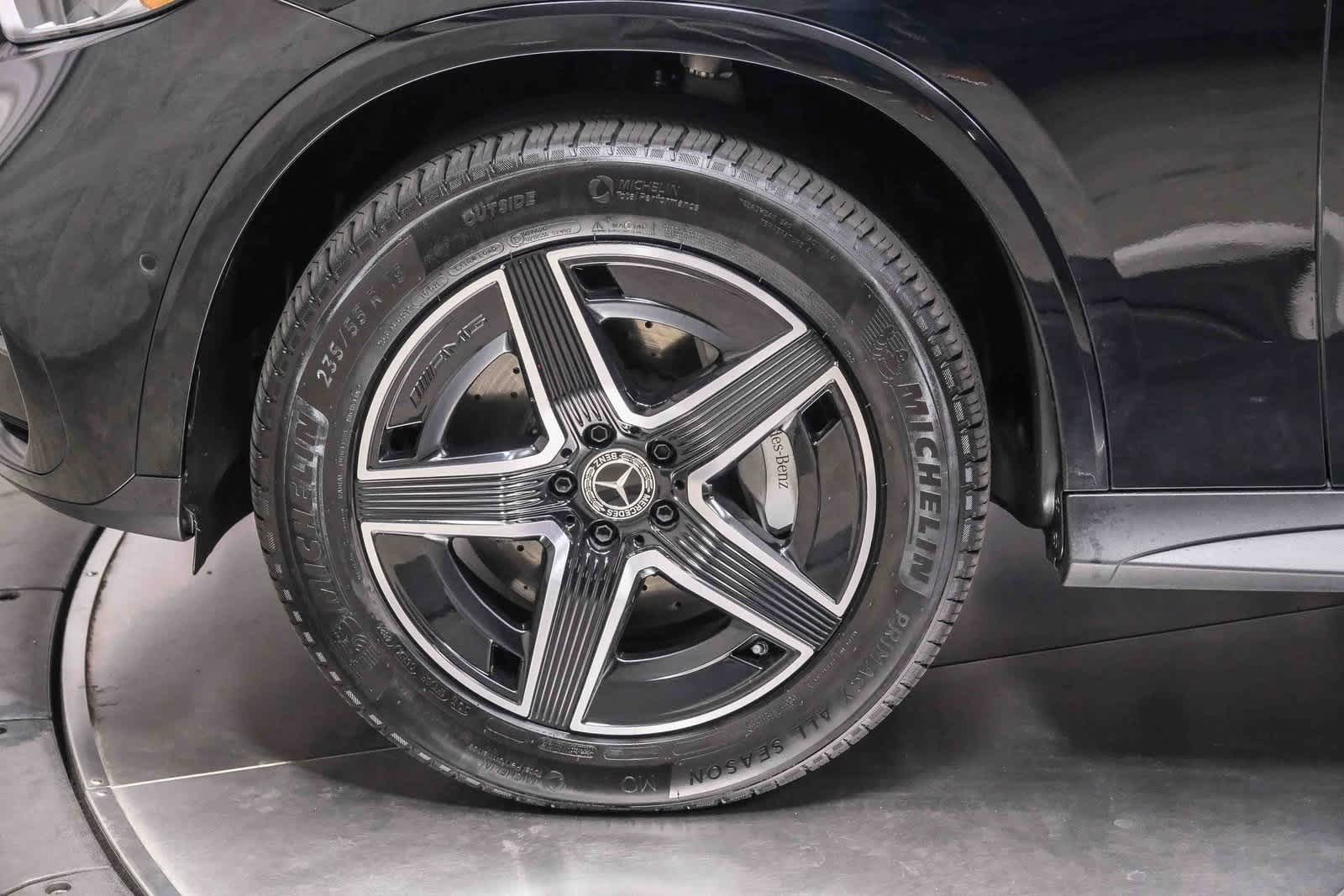 Thumbnail: 2025 Mercedes-Benz GLC - 10