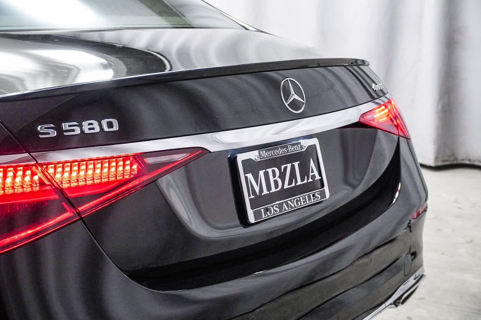 Thumbnail: 2022 Mercedes-Benz S-Class - 12